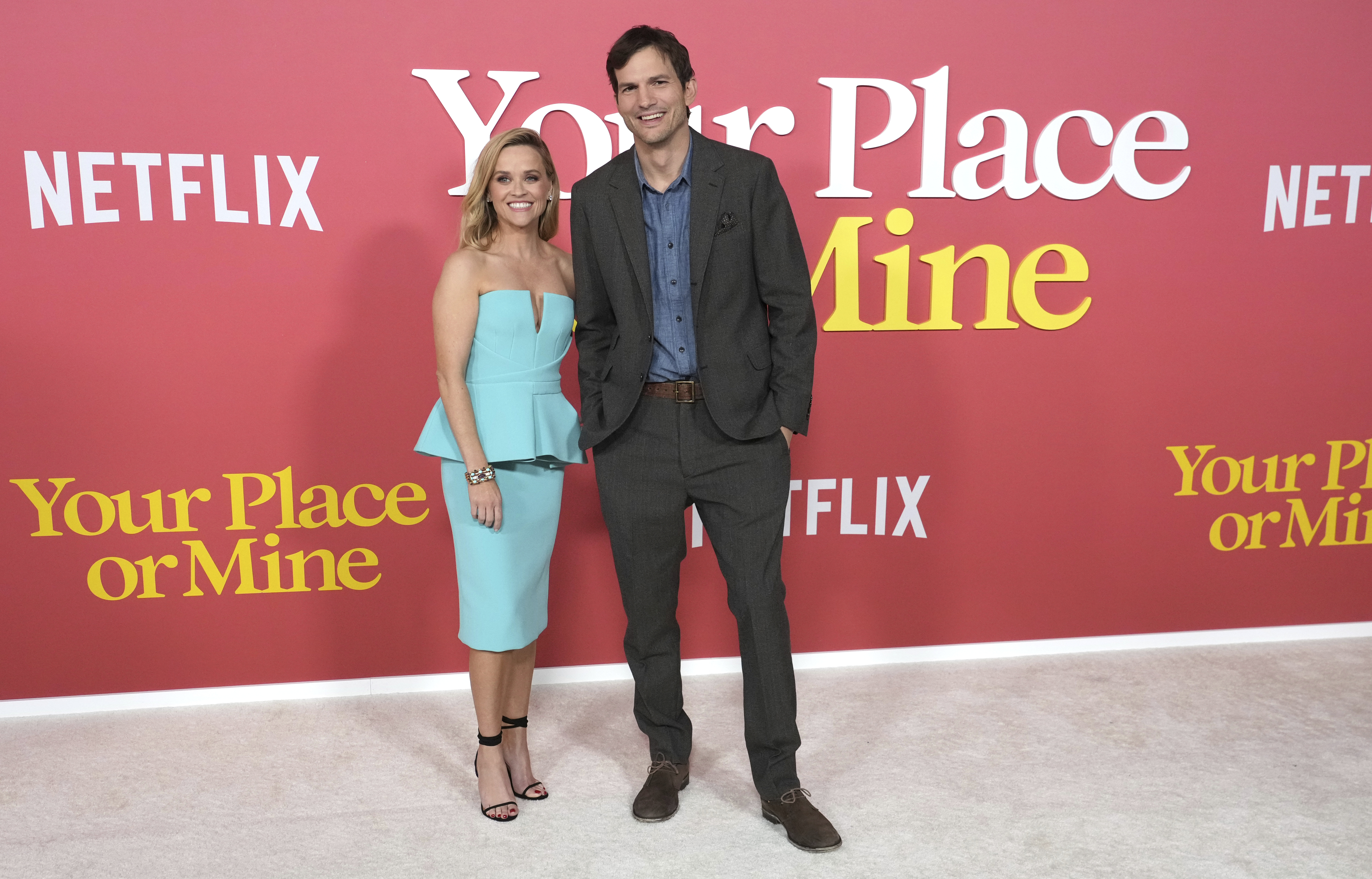 Reese Witherspoon e Ashton Kutcher falam sobre comédia romântica