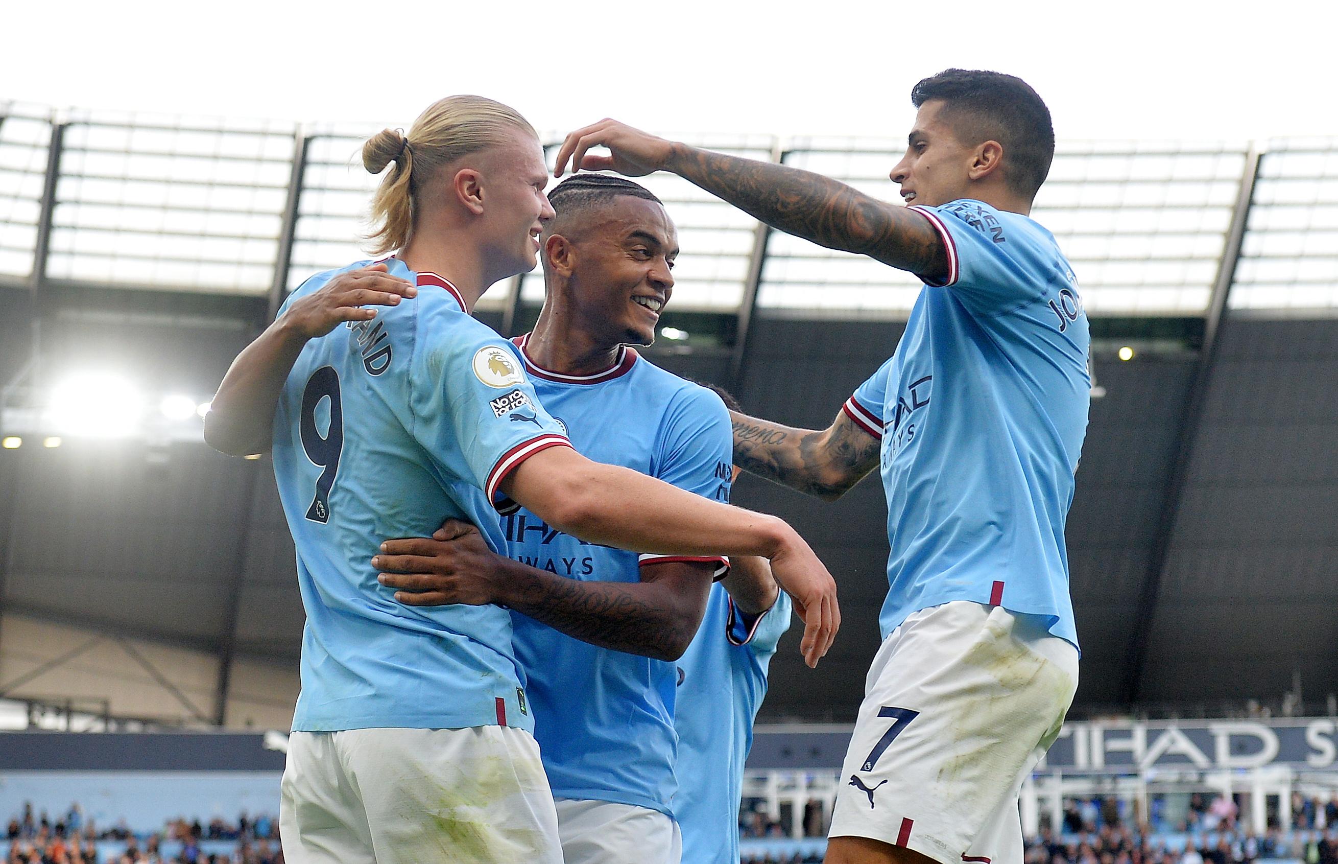 Haaland volta a marcar, City vence Brighton e mantém liderança do