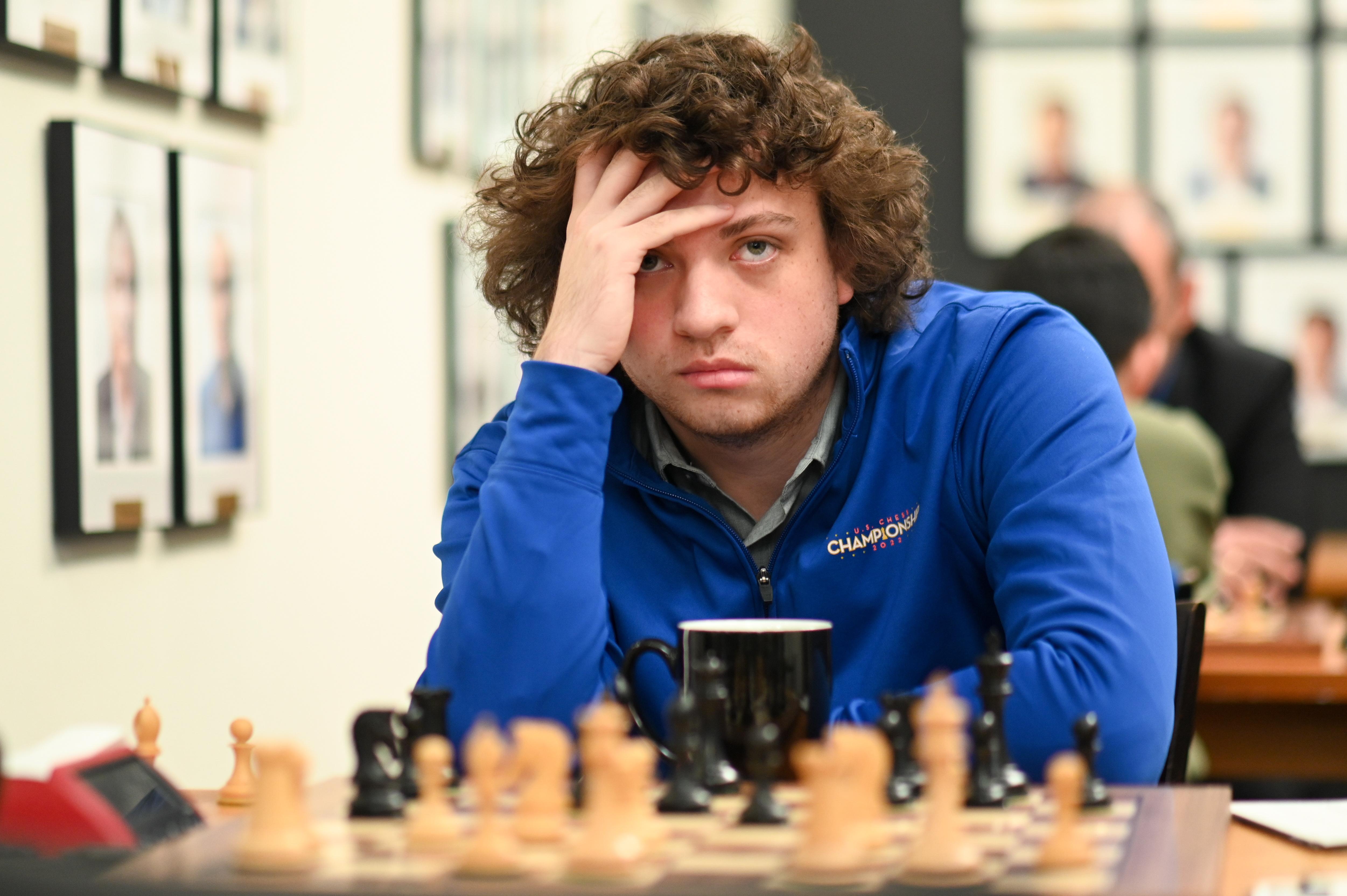 Mestre de xadrez é pego roubando com iPod touch em campeonato internacional  - TecMundo