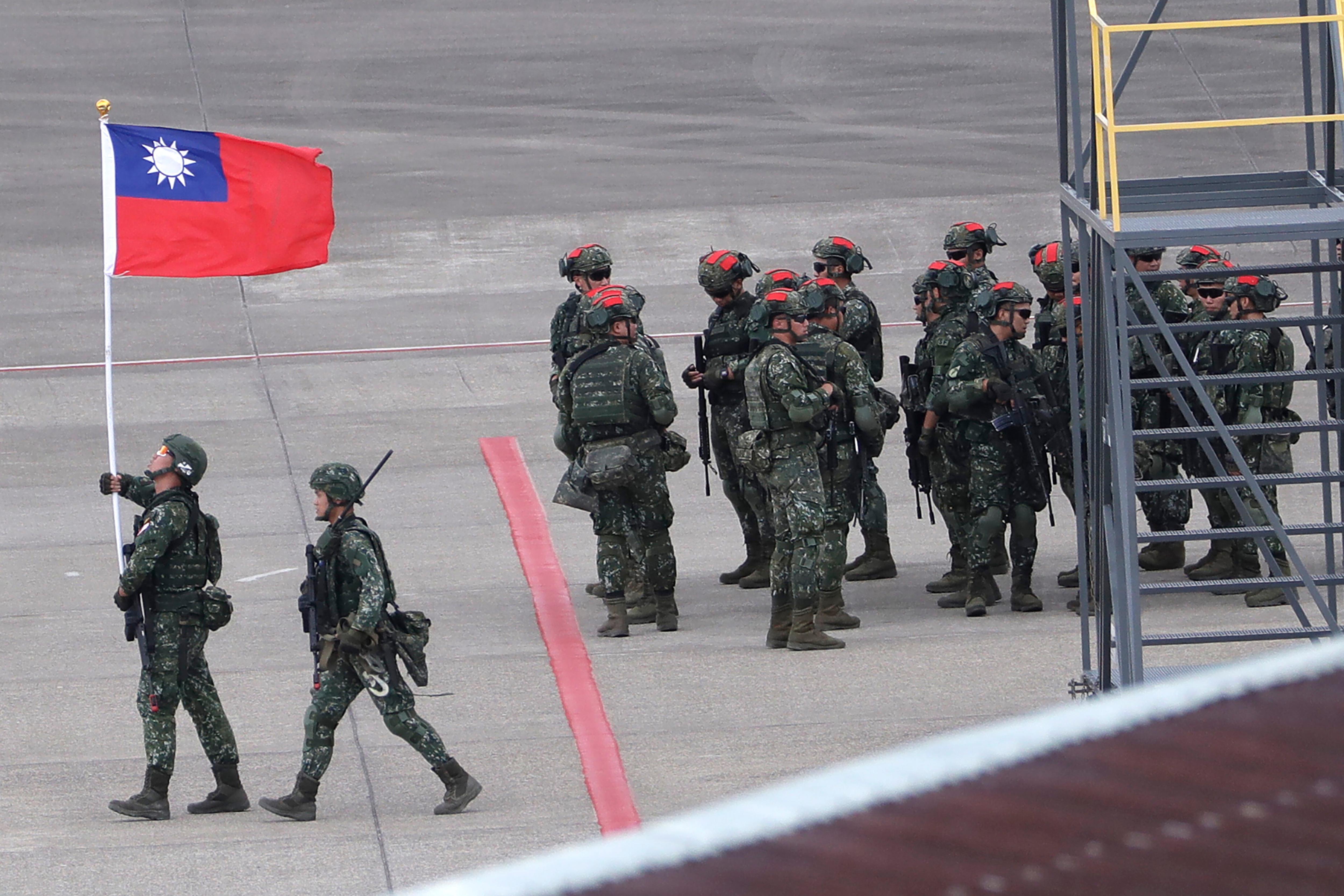 EUA armam Taiwan até os dentes em meio a tensões com China - BBC News Brasil