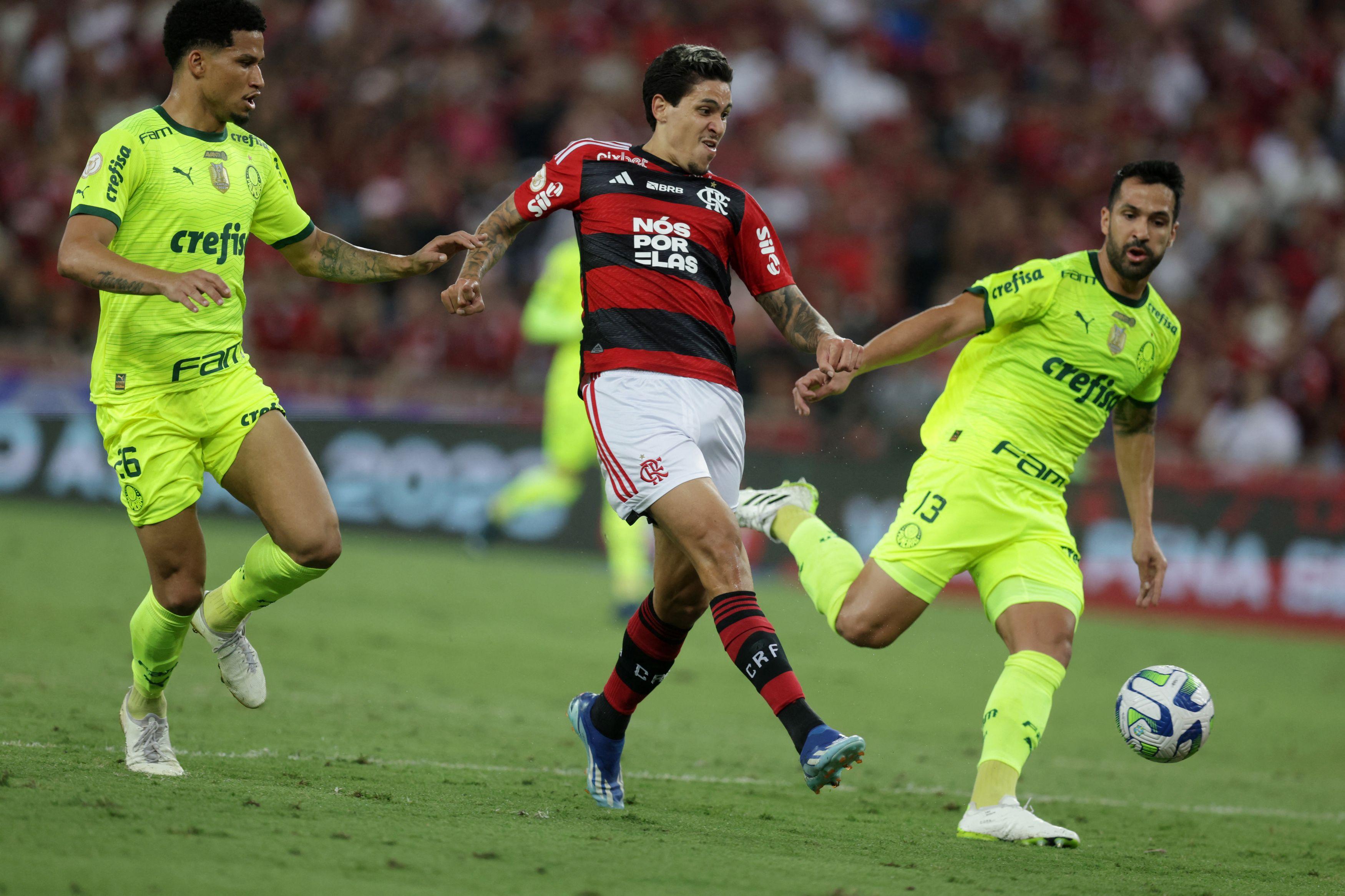 Flamengo 3 x 0 Palmeiras  Campeonato Brasileiro: melhores momentos