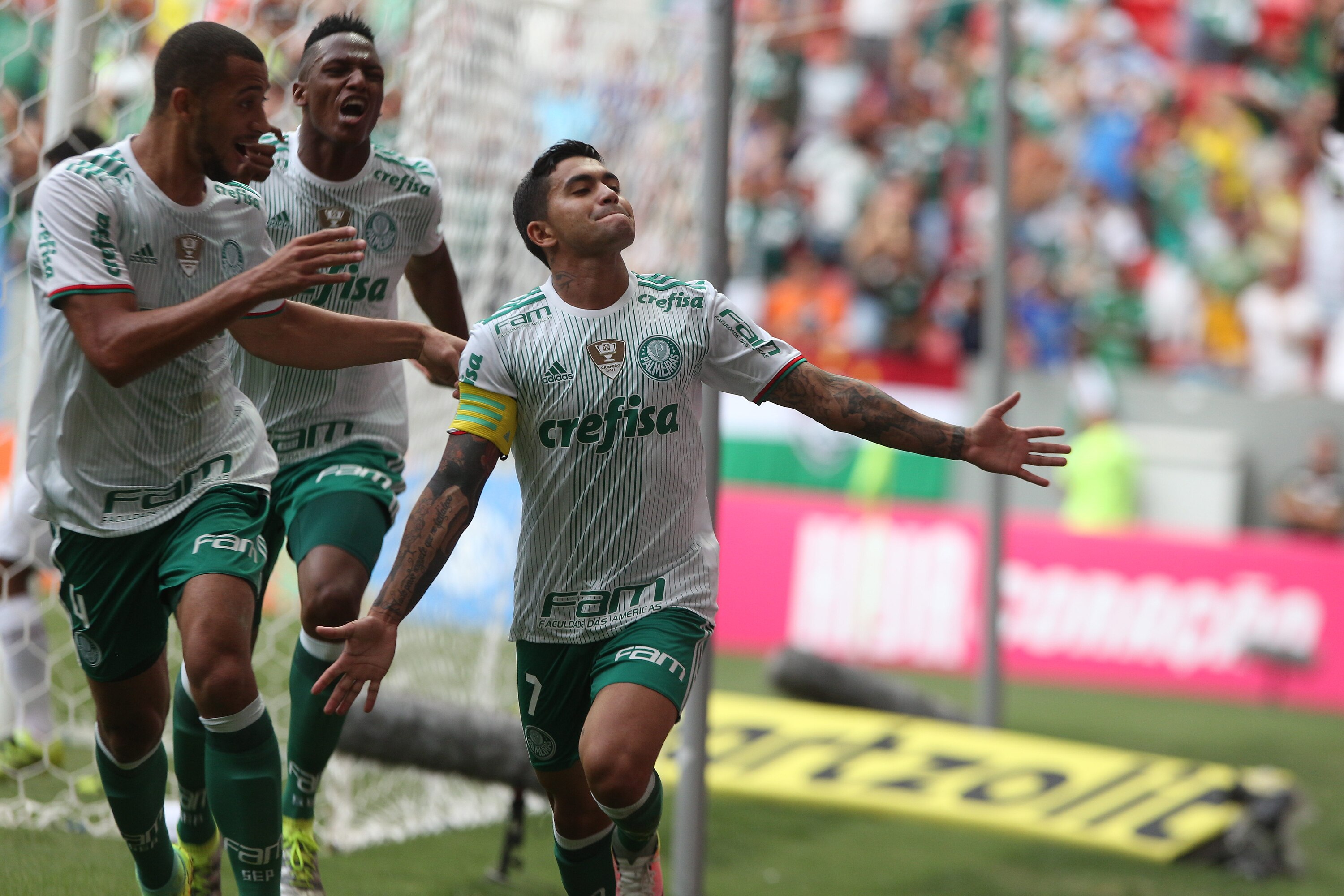 Palmeiras goleia São Bernardo e conhece adversário da semifinal do