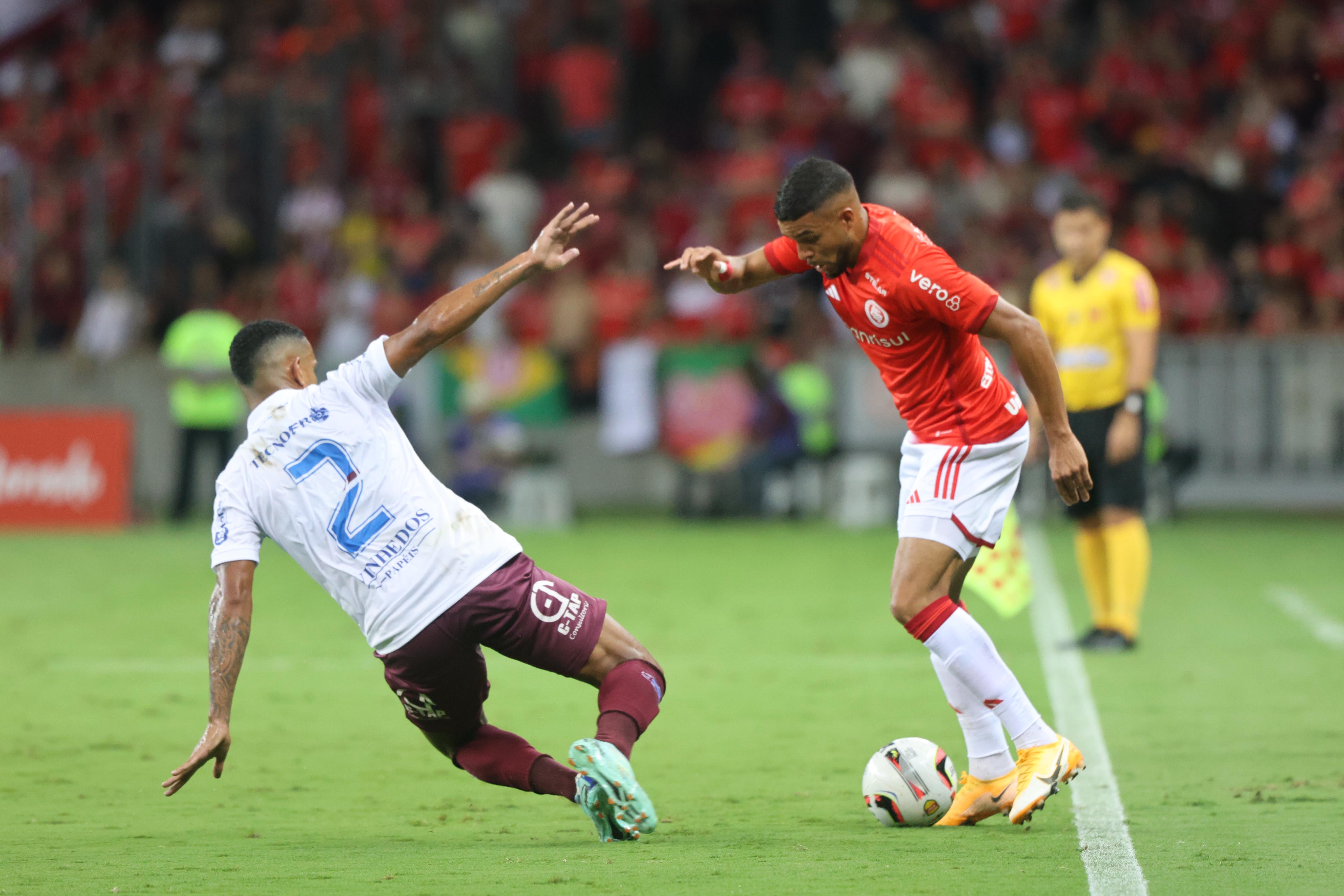 Inter é eliminado pelo Caxias nos pênaltis em jogo encerrado com pancadaria  no Beira-Rio - Estadão