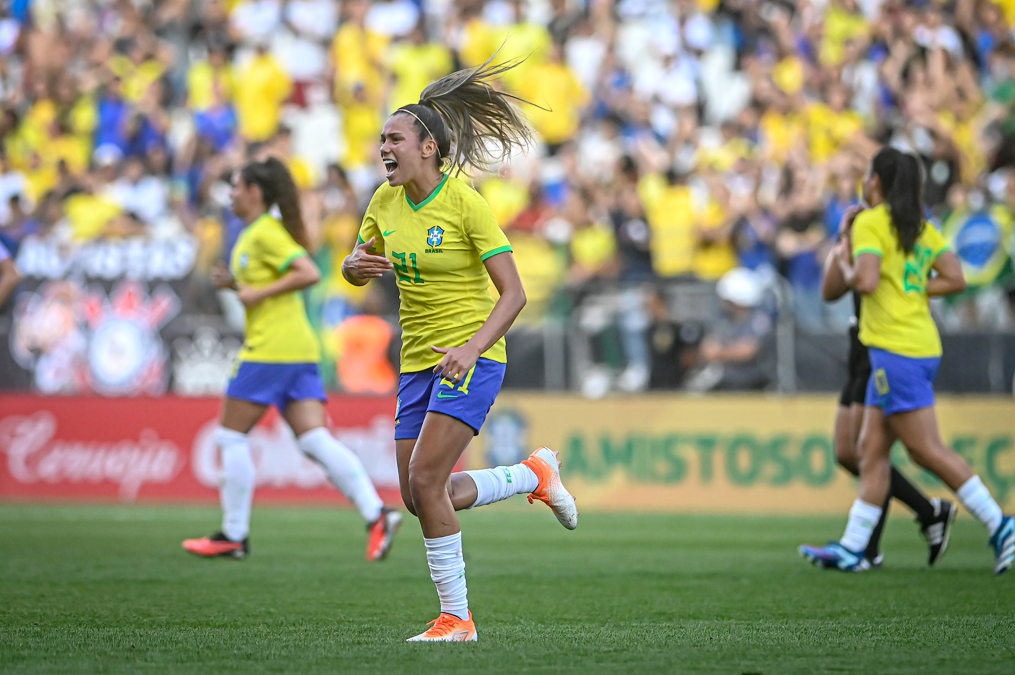 Futebol Feminino - Tudo Sobre - InfoMoney