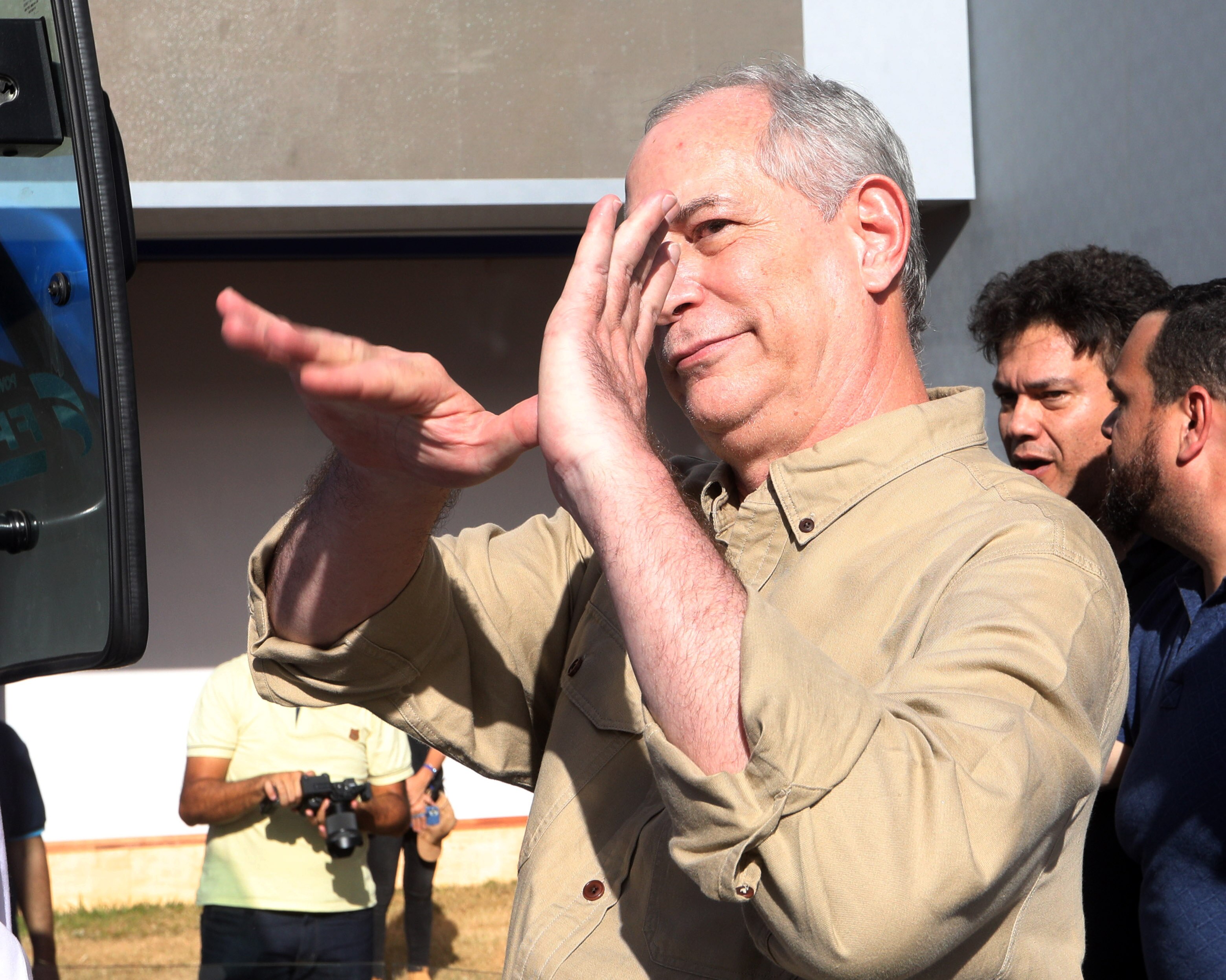 V deo mostra confus o entre Ciro Gomes e apoiador de Bolsonaro