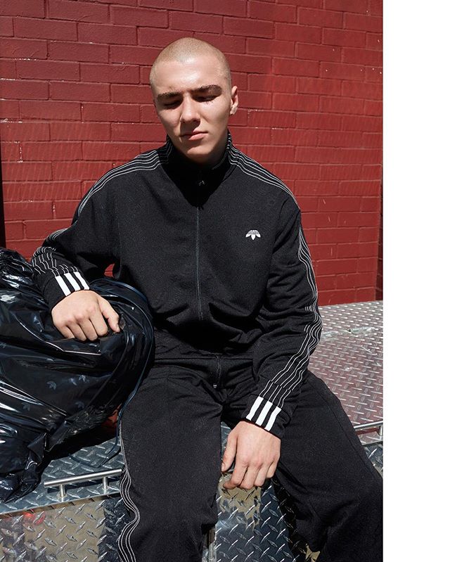 alexander wang adidasコラボセットアップ Alexander Wang cria coleção para Adidas Originals - Estadão