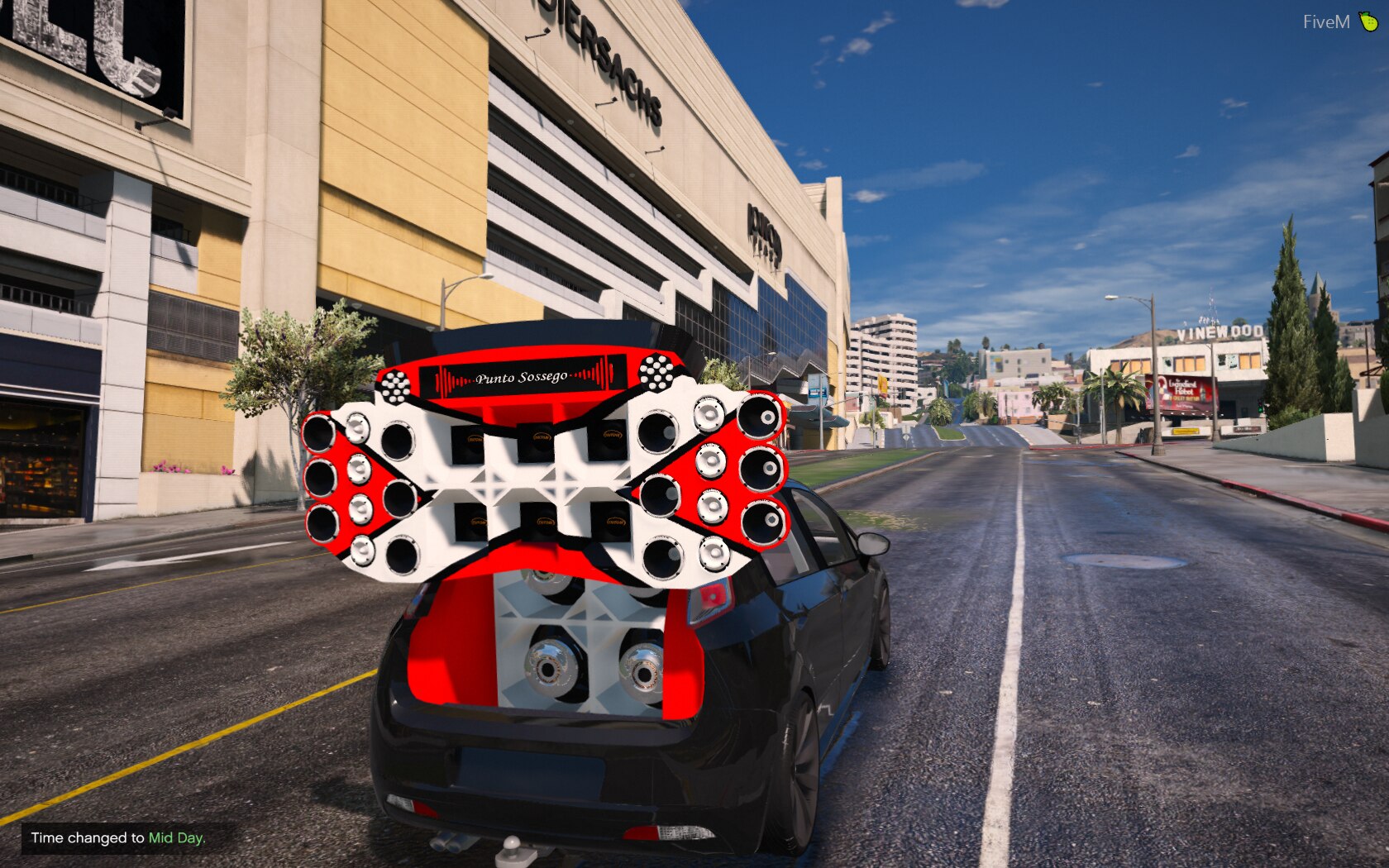 GTA 5 Mods - Carro com PAREDÃO de SOM 