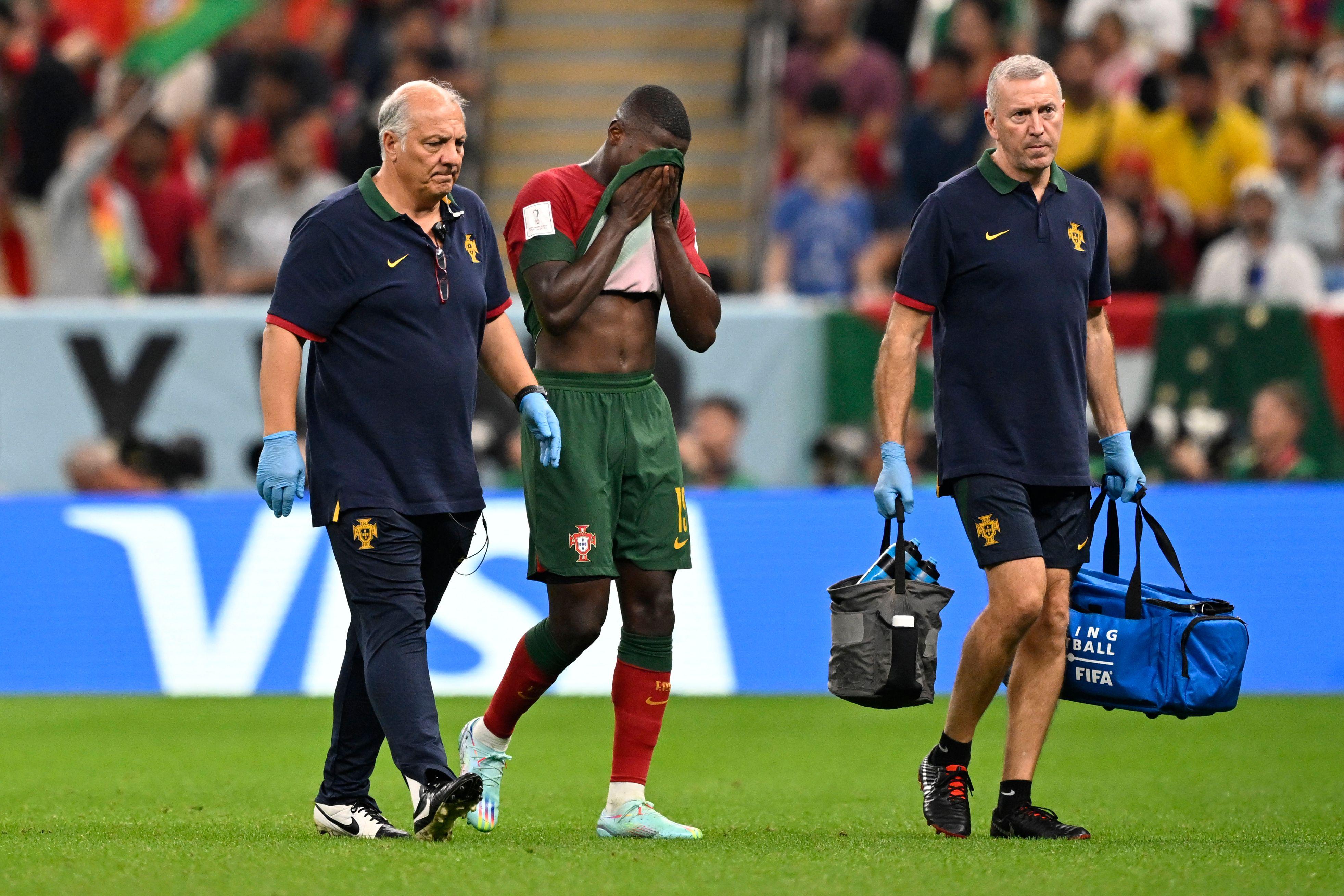 Bruno Fernandes decide, Portugal bate Uruguai e vai às oitavas da Copa