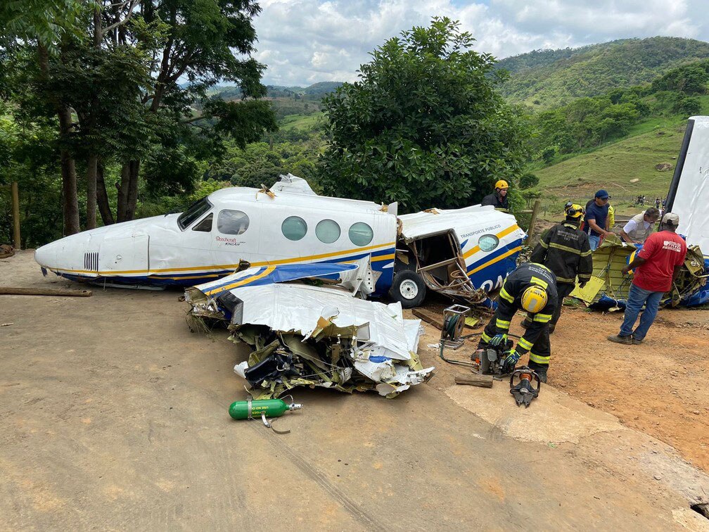 Motores do avião que caiu com Marília Mendonça são resgatados – Amigos de  Pelotas