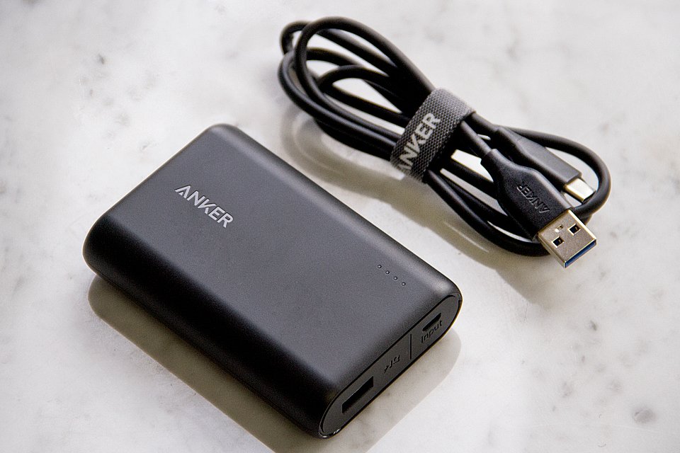 Testamos o PowerCore 10.000 da Anker; carregamento rápido e