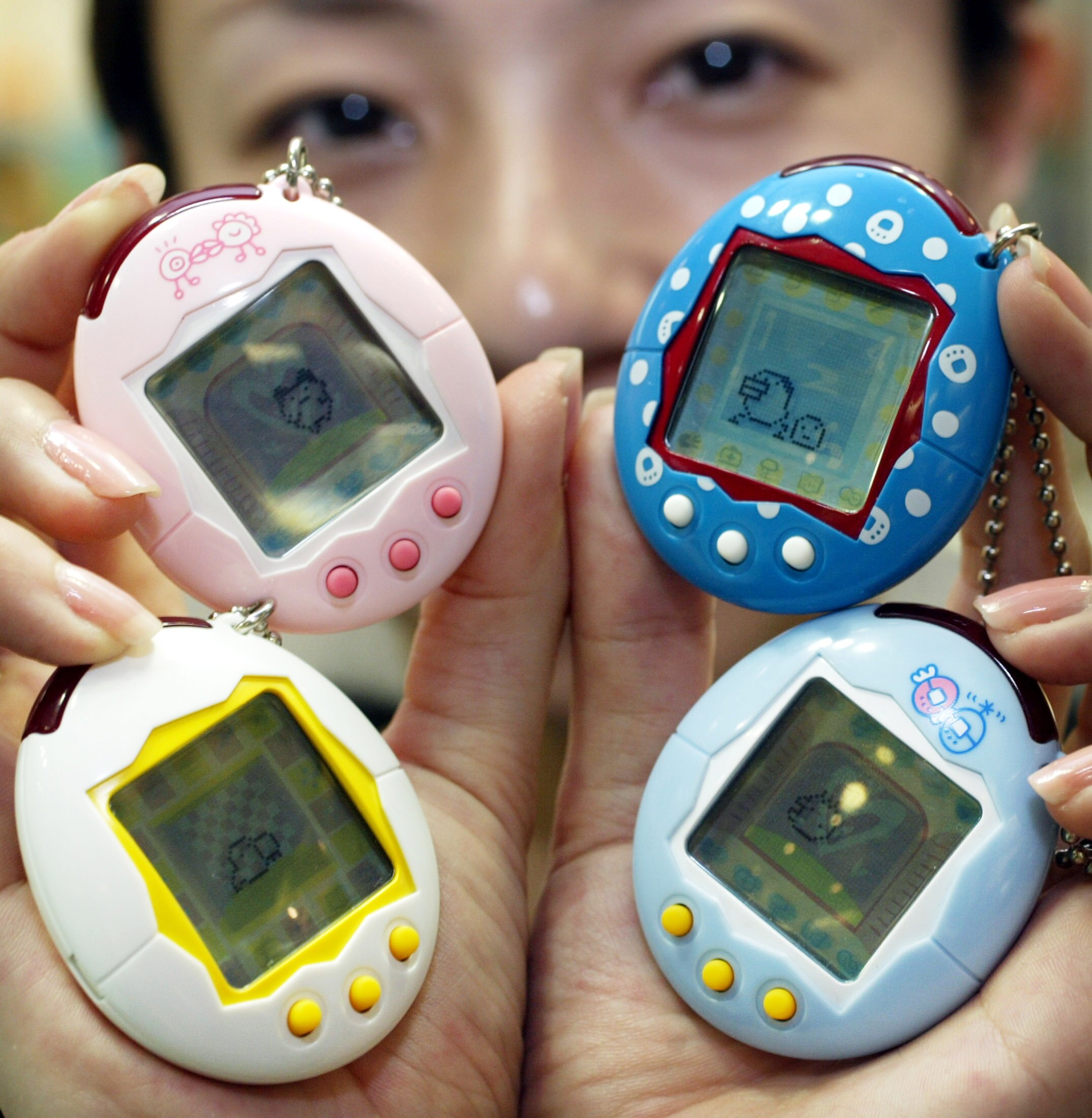 Bichinho virtual' Tamagotchi vai virar app para celular - Época Negócios