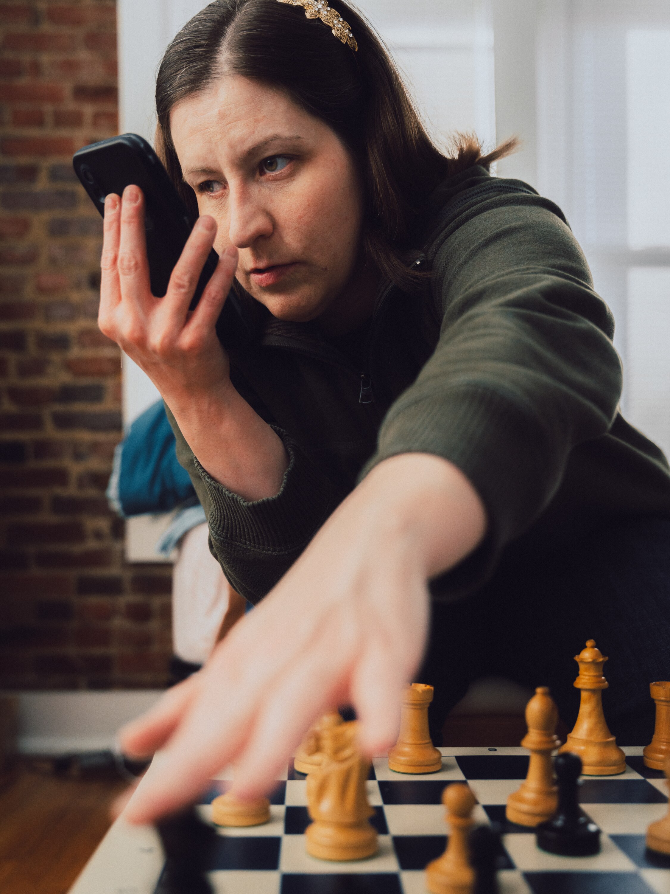 Ela é uma campeã de xadrez que mal consegue enxergar o tabuleiro - Estadão