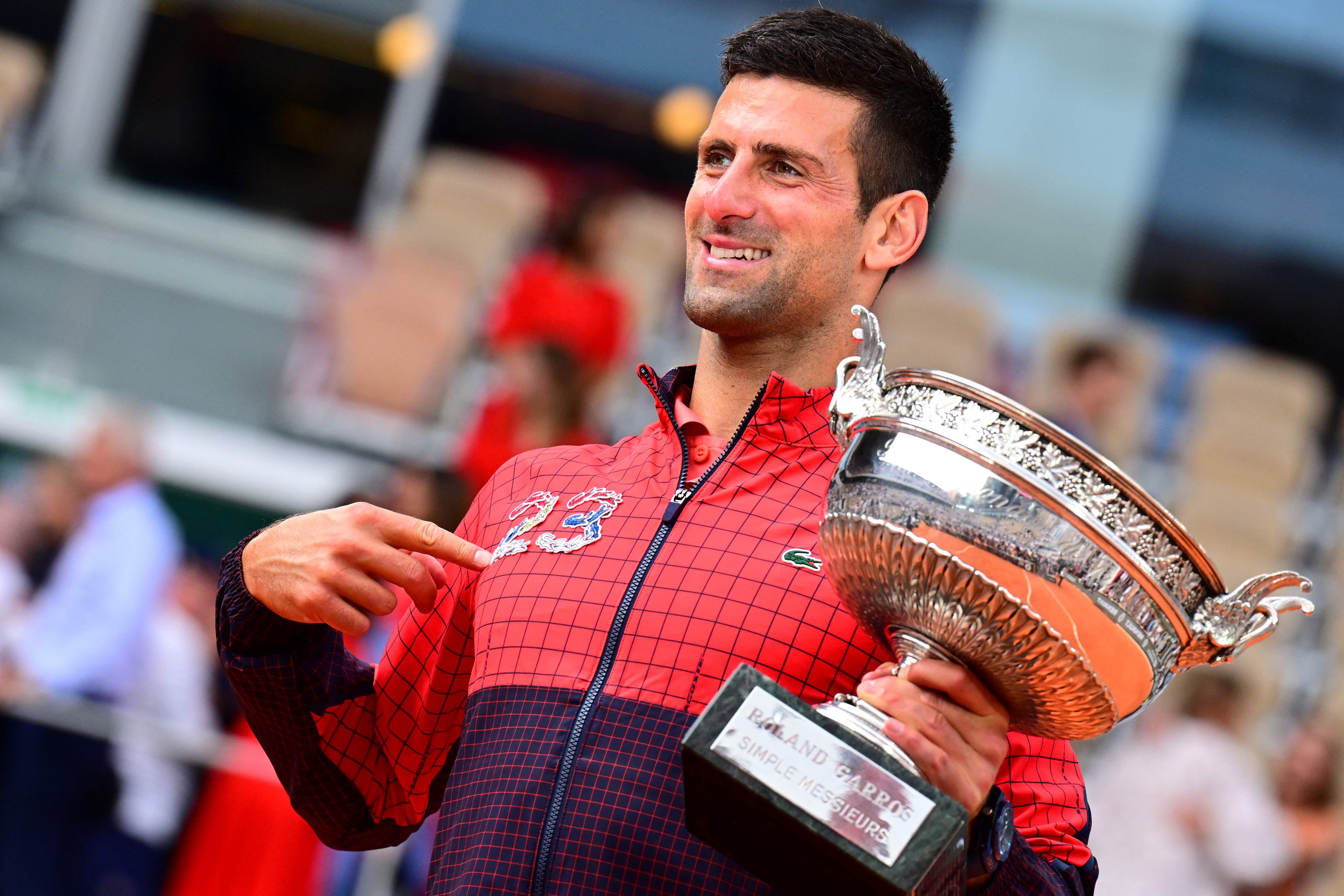 Djokovic é tricampeão em Roland Garros e chega a 23 Grand Slams, tênis