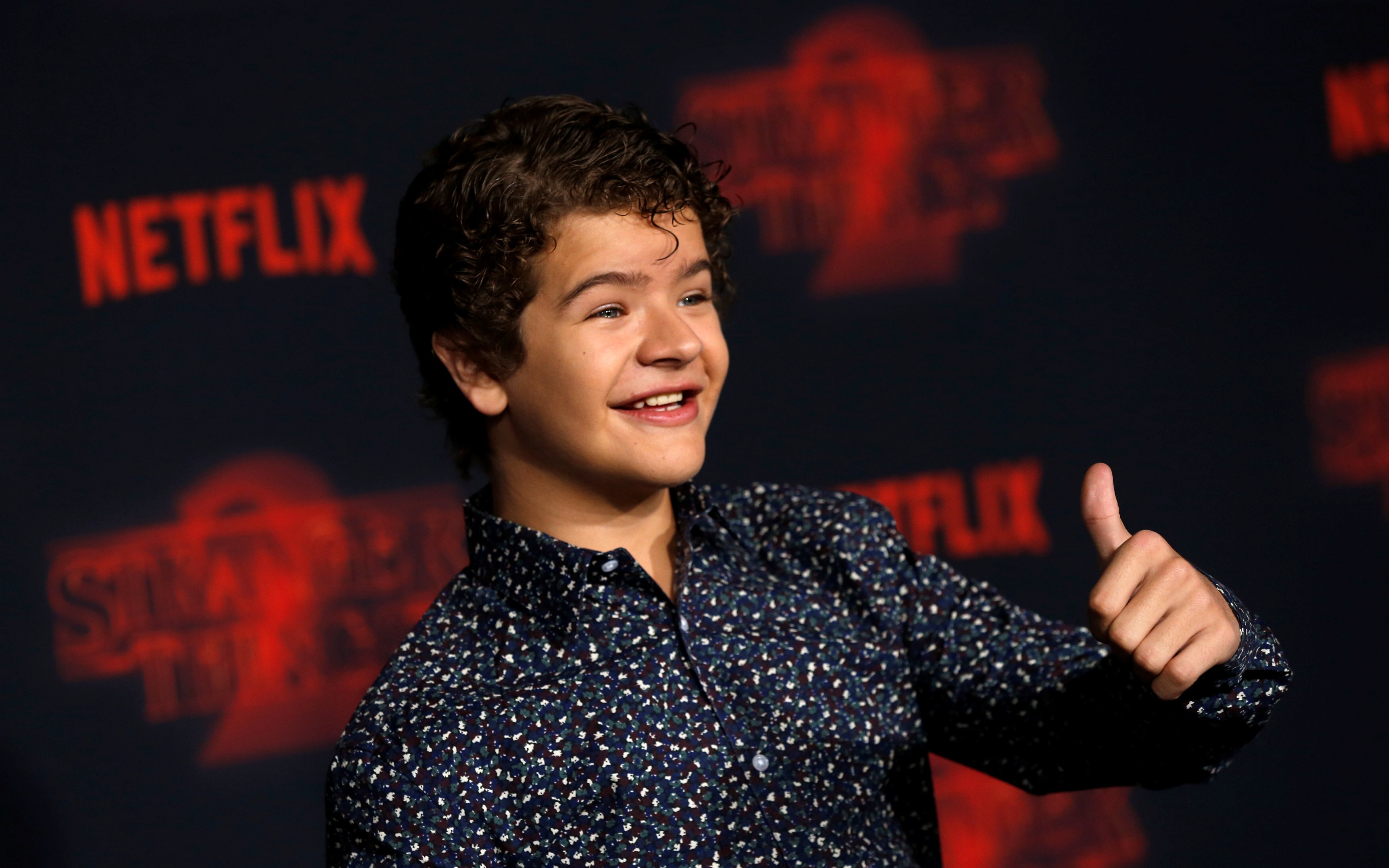 Ator de “Stranger Things” é proibido de entrar nos EUA por posse