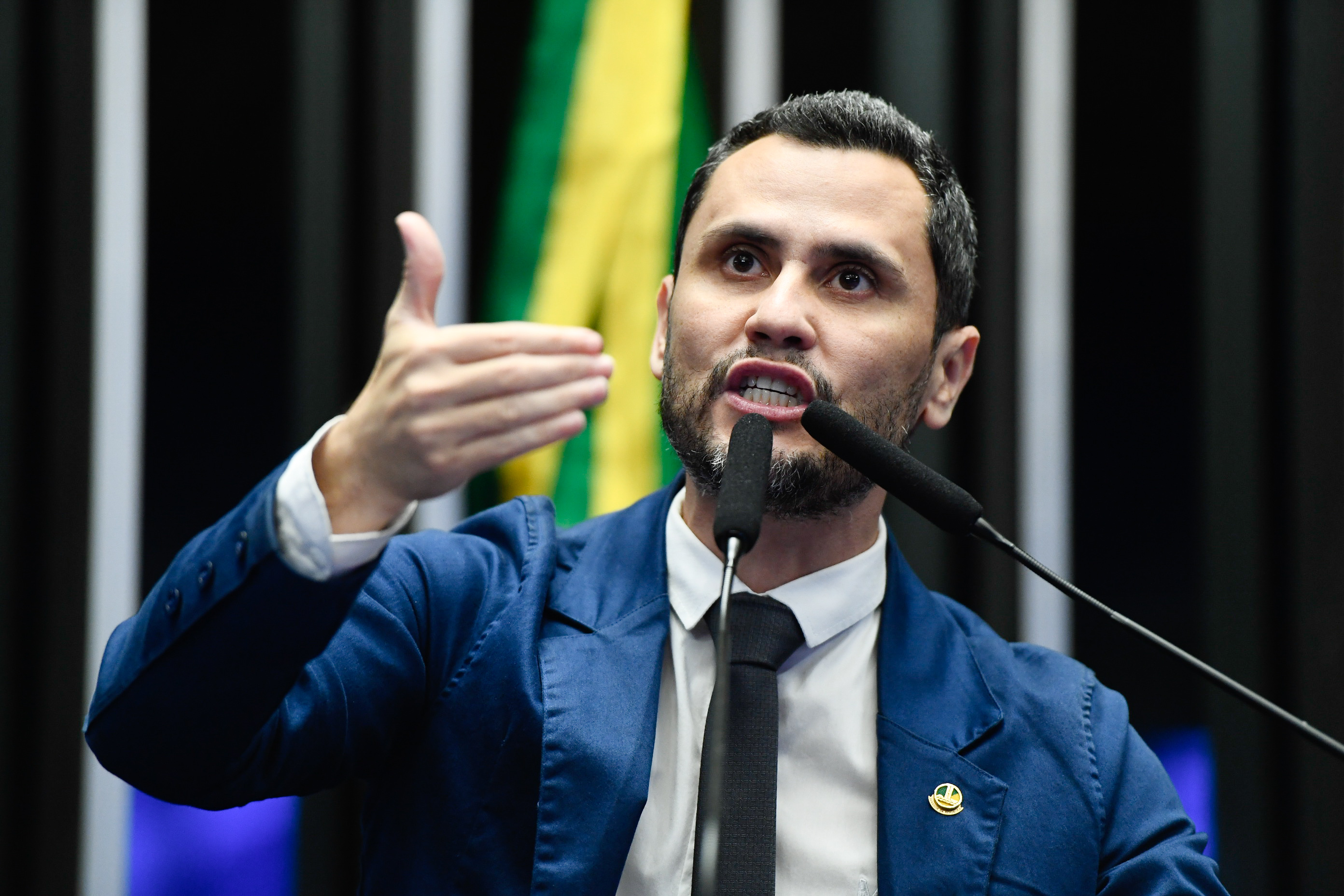 Cleitinho fora das eleições em Minas Gerais? Senador reflete sobre política - Estadão