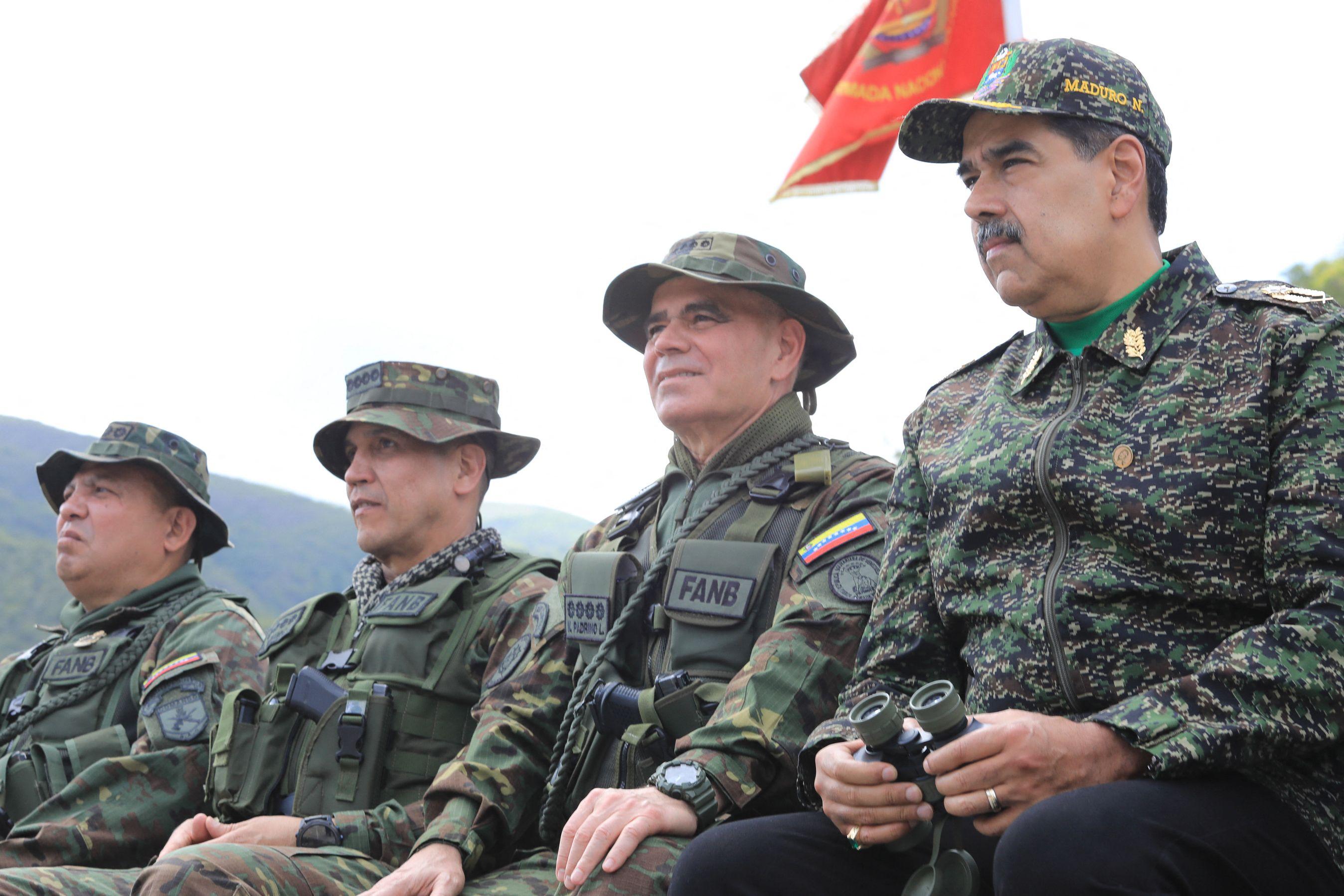Venezuela realiza exercícios militares e simulação de emergência ante  'ameaça' dos EUA - Estadão