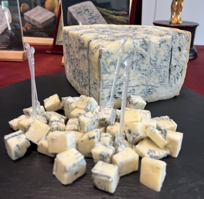 GORGONZOLA DE COLHER (ENTREGAS SOMENTE EM FRANCA)