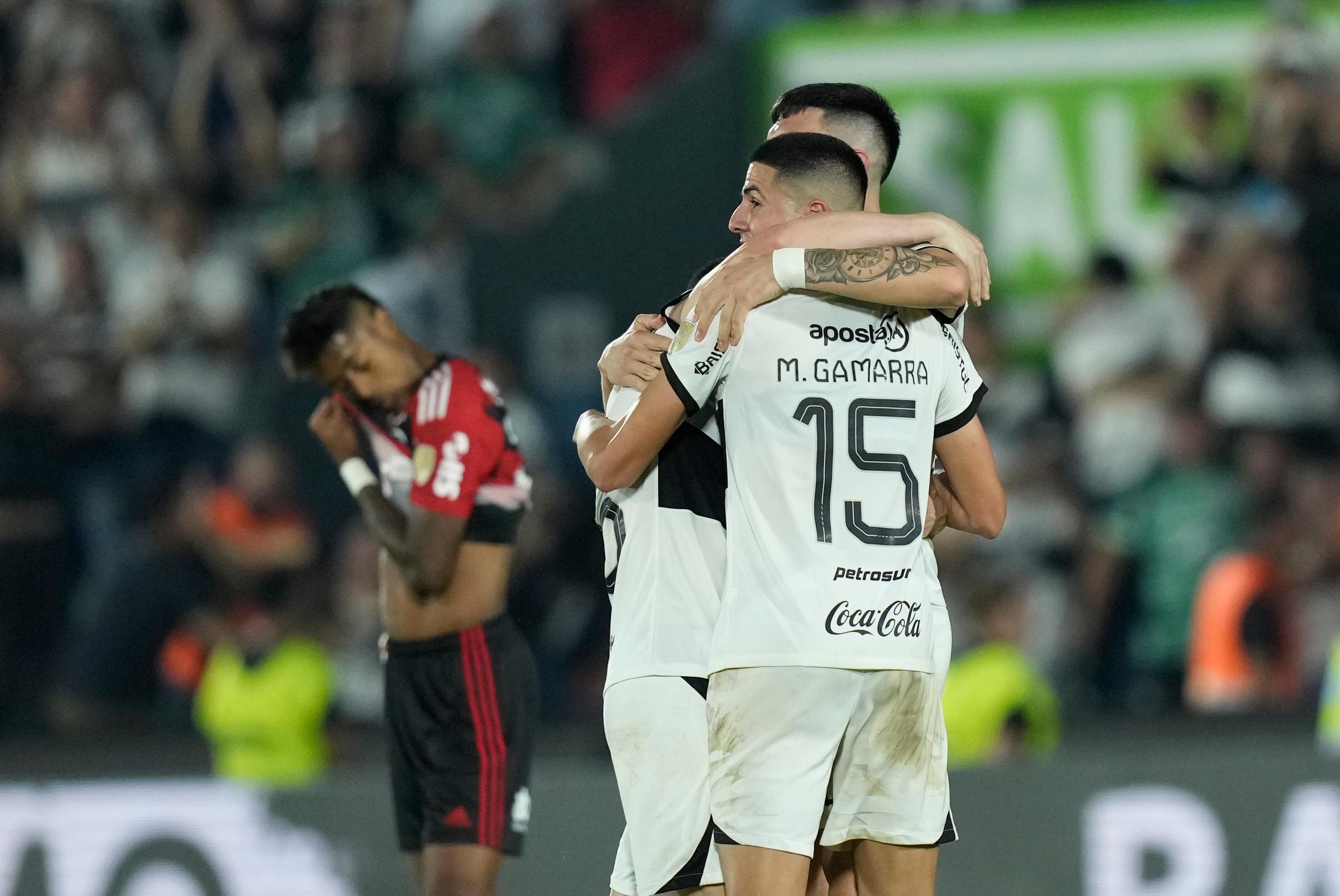 VÍDEO: Veja os melhores momentos da vitória do Flamengo sobre o Olimpia  pela Libertadores