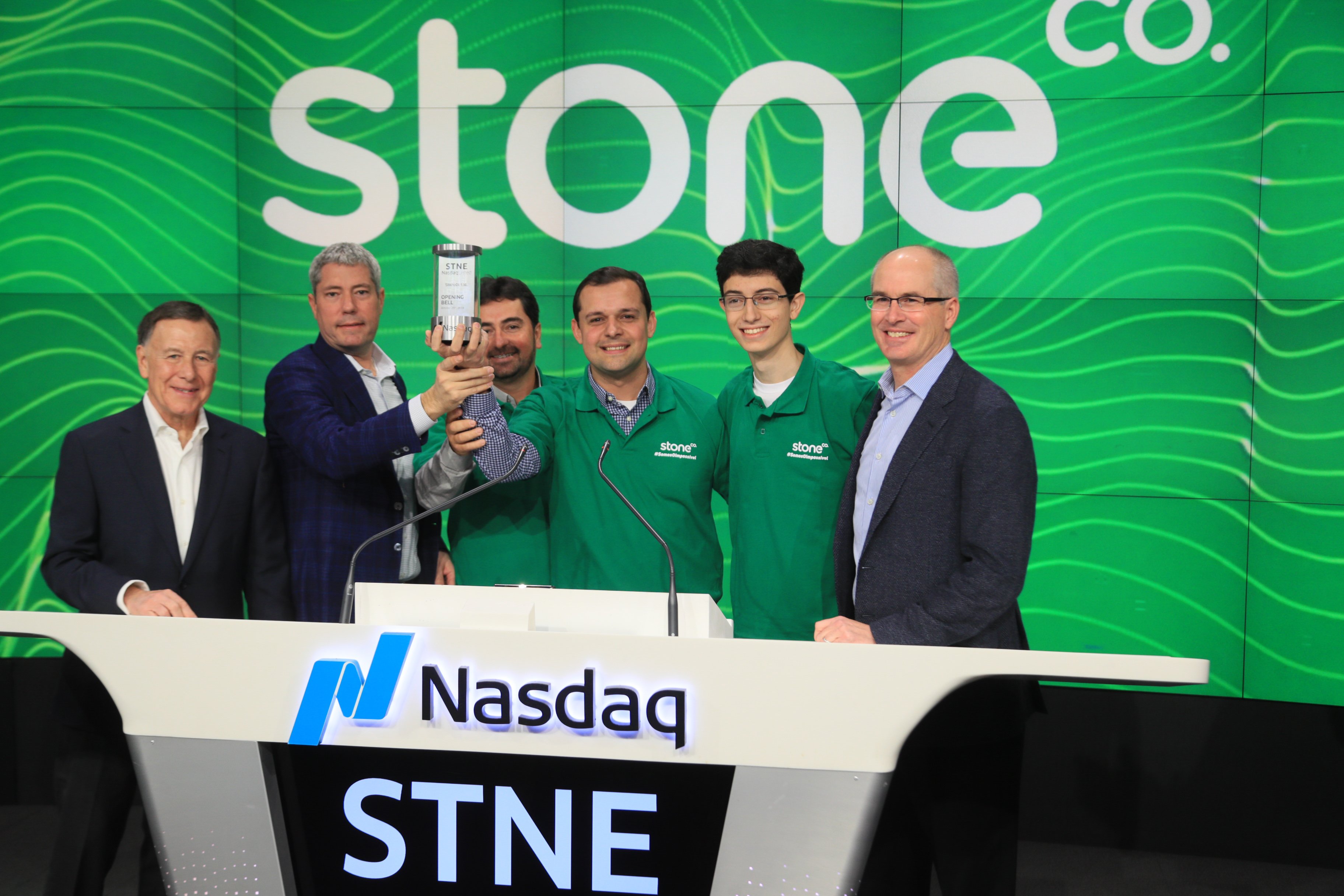 Reclame Aqui recebe aporte da fintech StoneCo para expandir negócio