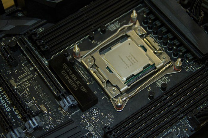 Review: placa-mãe ASUS ROG STRIX X99 GAMING - Estadão