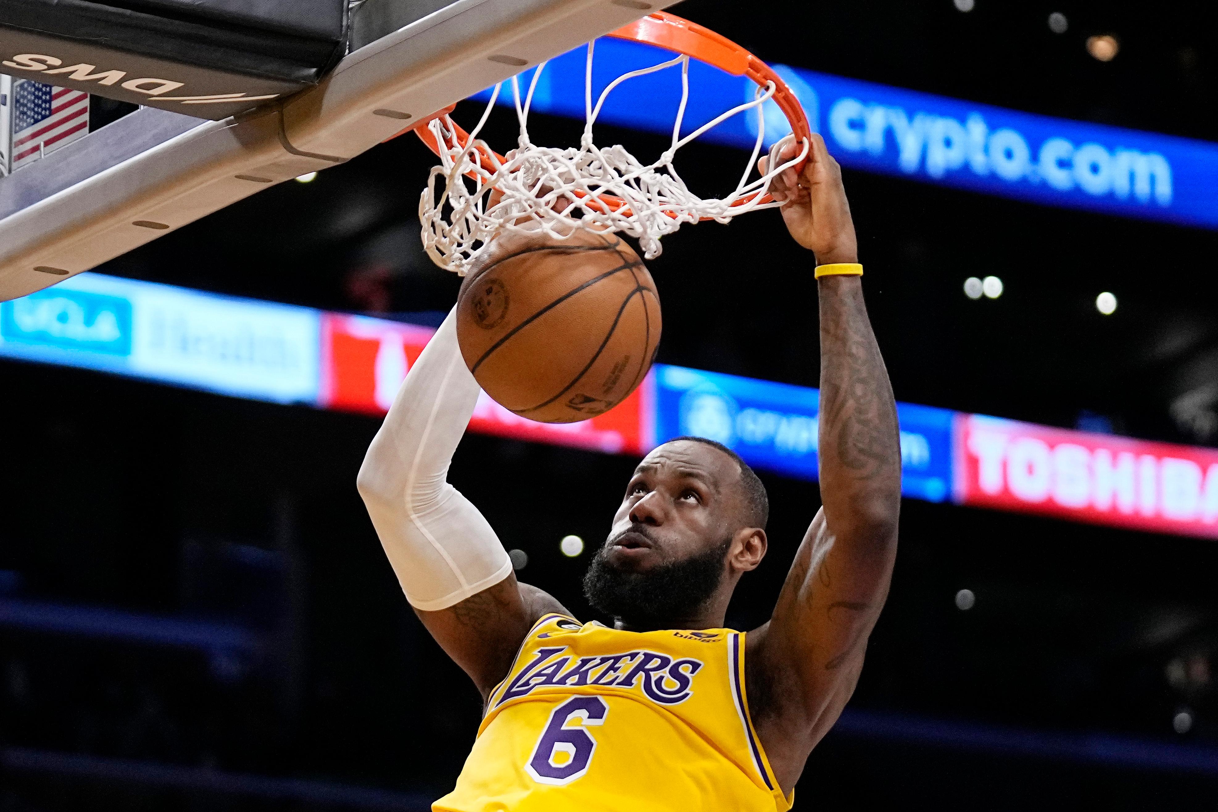 Indiana Pacers bate Los Angeles Lakers com cesta de três pontos no último  segundo na NBA - Estadão