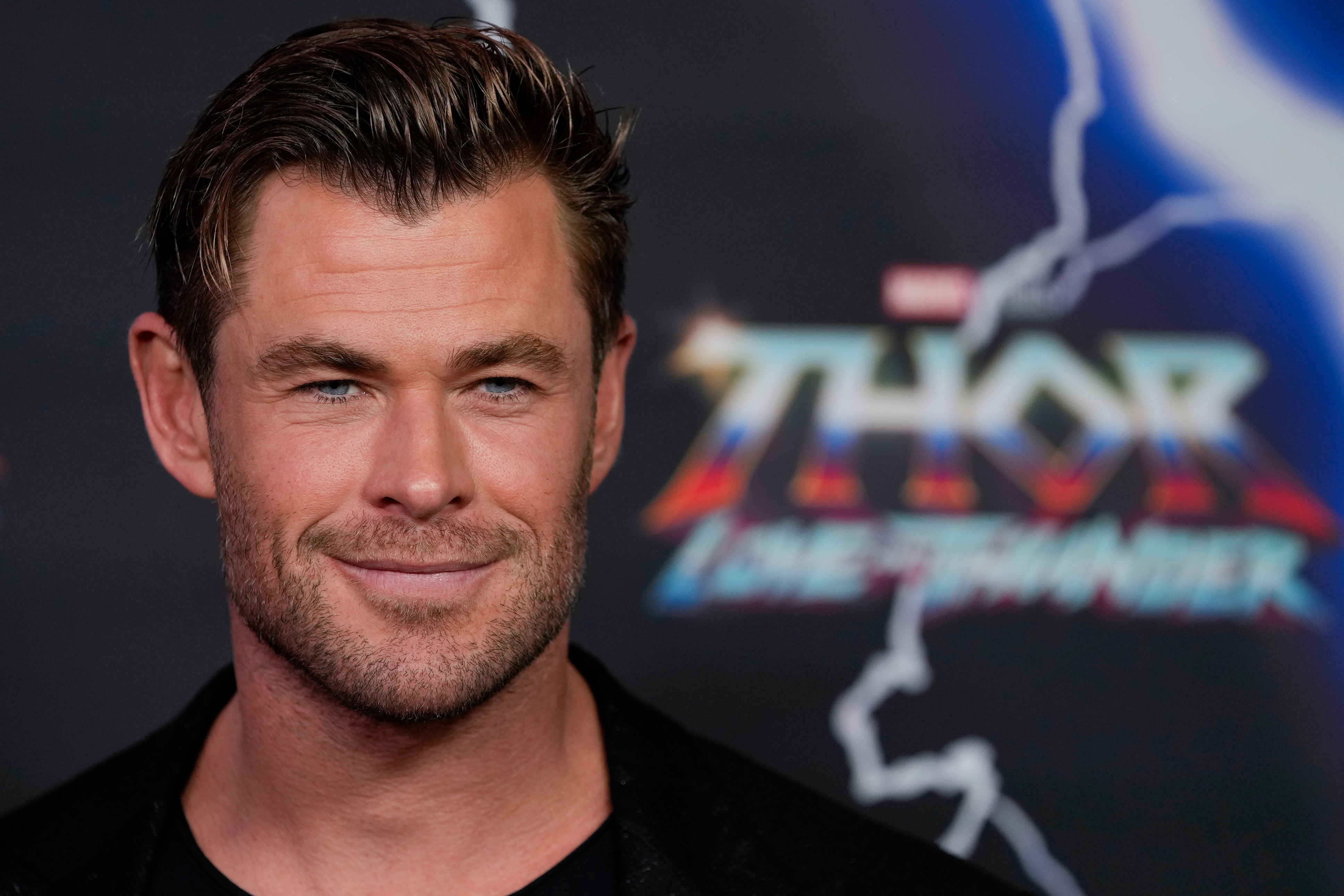 Chris Hemsworth considera deixar papel do Thor
