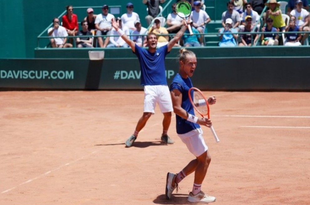 Monteiro ganha do nº 4 do mundo, Wild vence e Brasil fica perto de volta à  elite da Davis