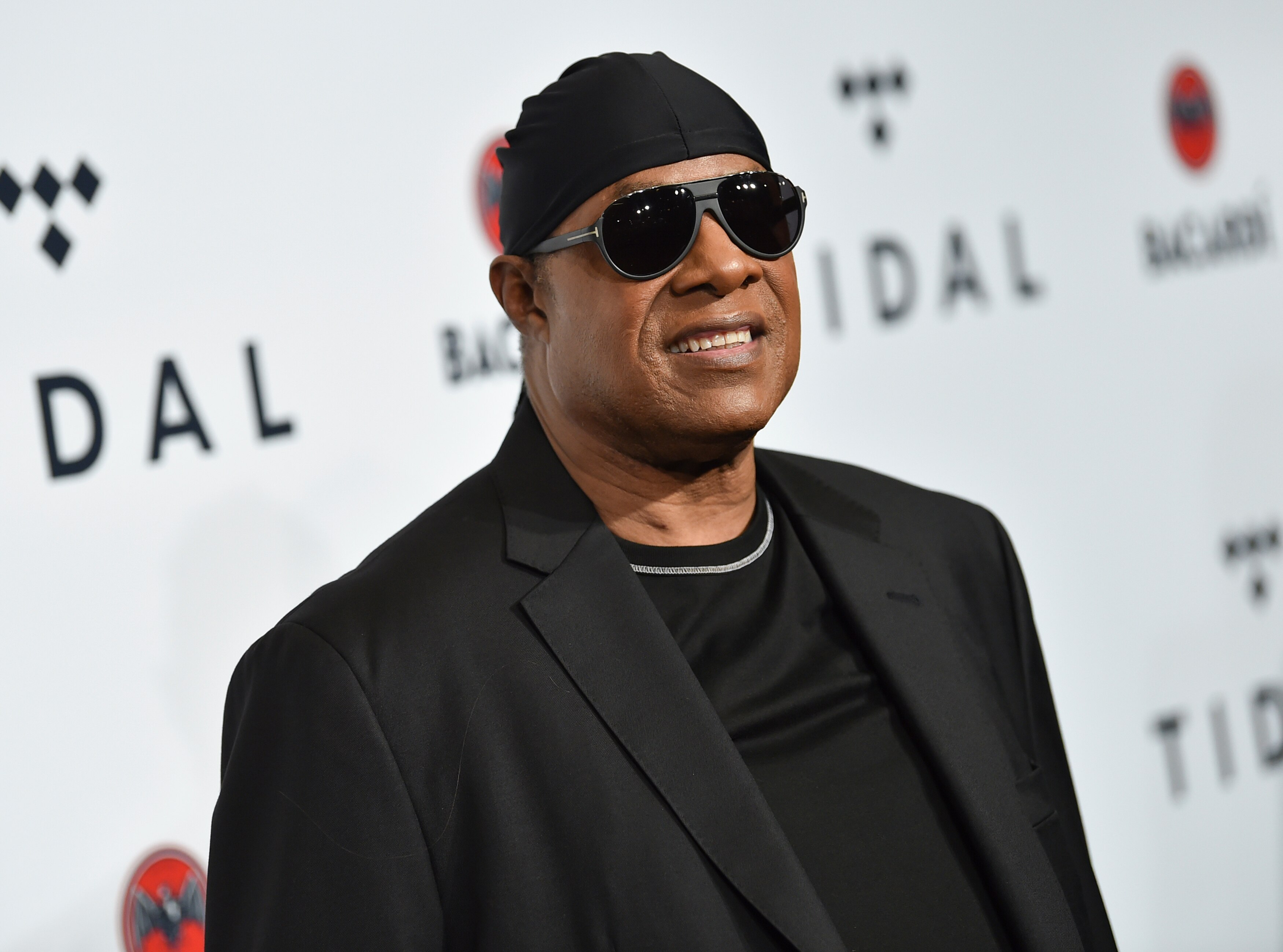 Stevie Wonder lança duas músicas inéditas após 11 anos