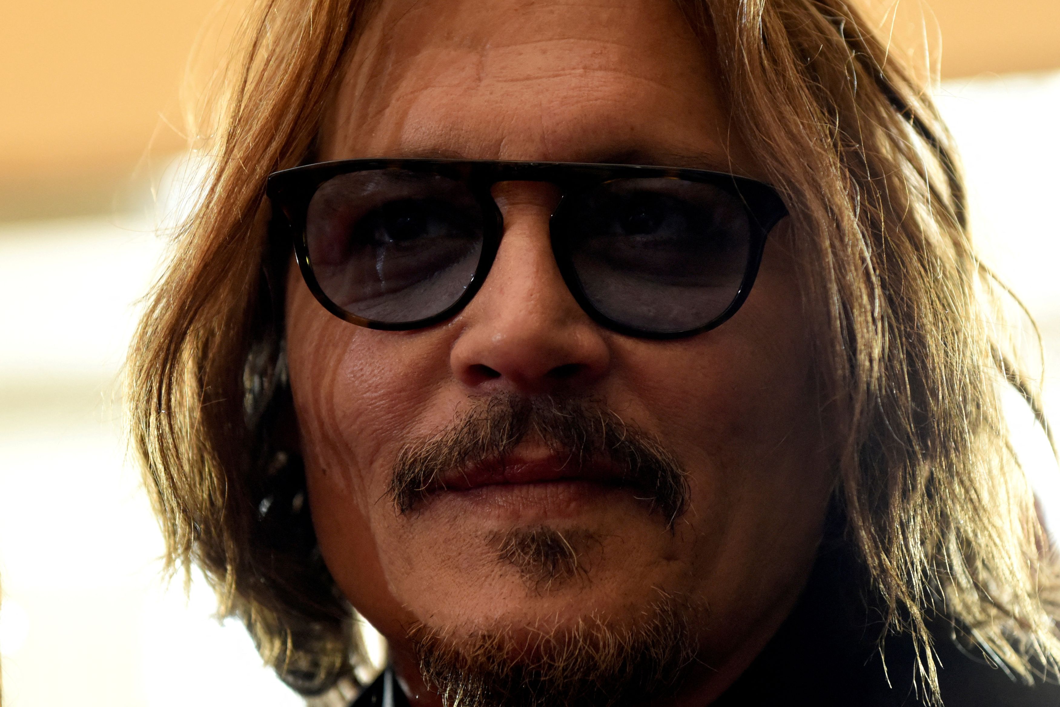 Johnny Depp será diretor de filme com produção de Al Pacino