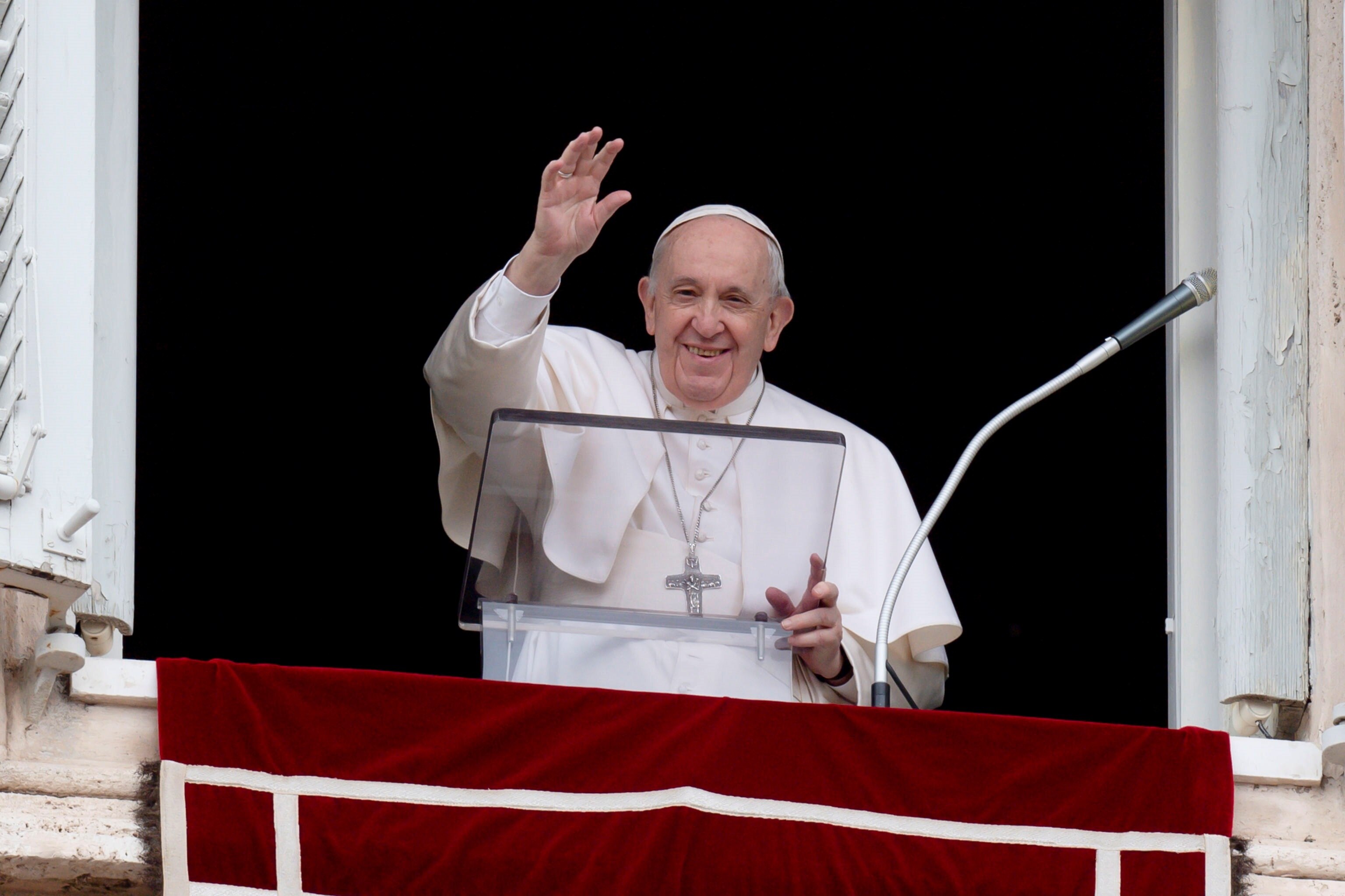 Papa Francisco celebra 10 anos de pontificado com os cardeais e um