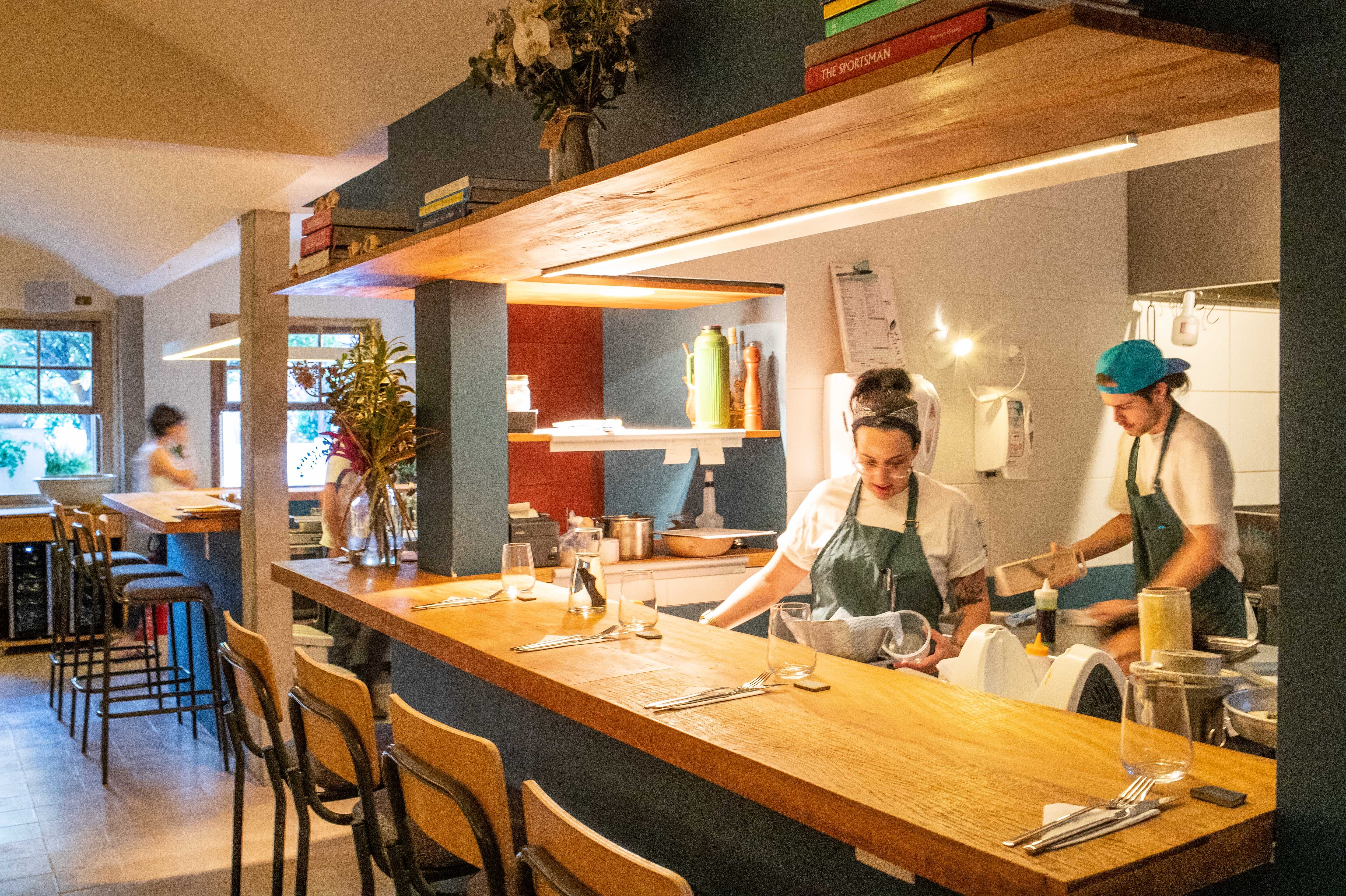 Restaurante giratório Lassù é novidade italiana na zona norte - Estadão