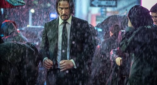 John Wick 4: Keanu Reeves homenageia Lance Reddick na première da  sequência