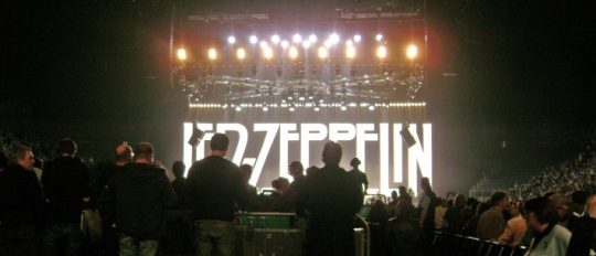 Show histórico da reunião do Led Zeppelin fica disponível no
