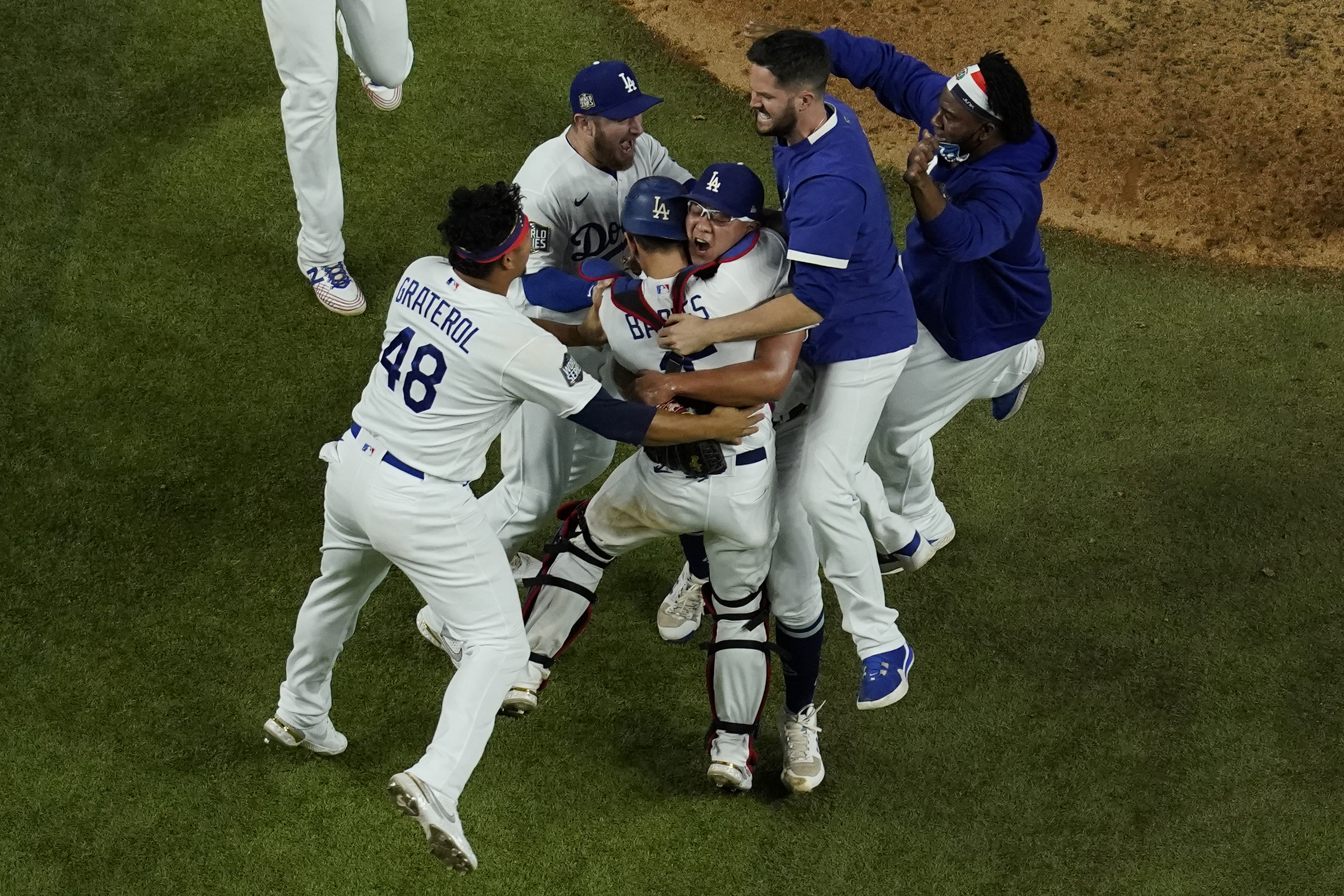 Kike Hernández celebra otra vuelta al sol – Metro Puerto Rico