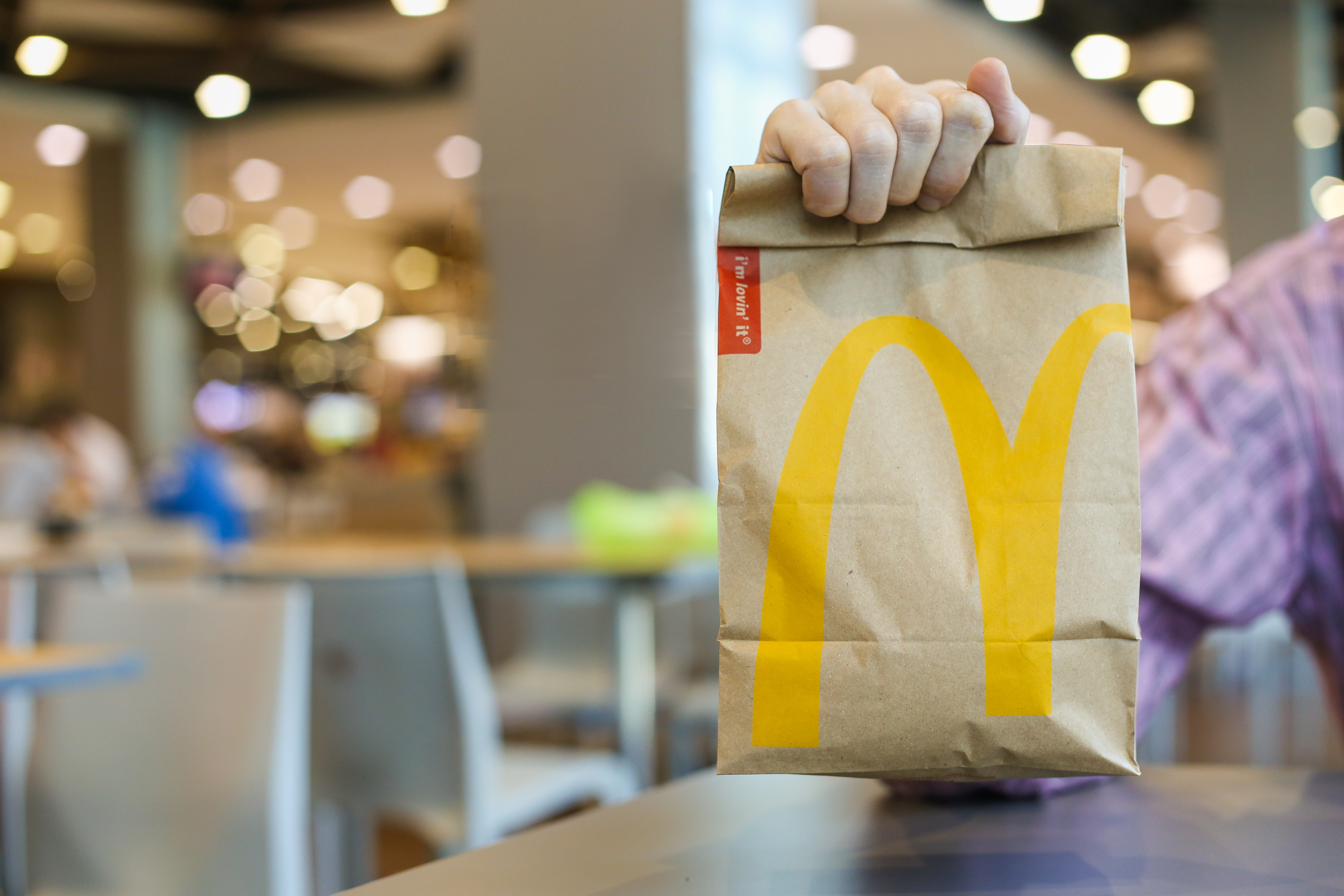 Cuanto Cobra Un Empleado De Mcdonalds McDonalds pagará un mínimo $9 por hora a sus empleados en Puerto Rico - El  Nuevo Día