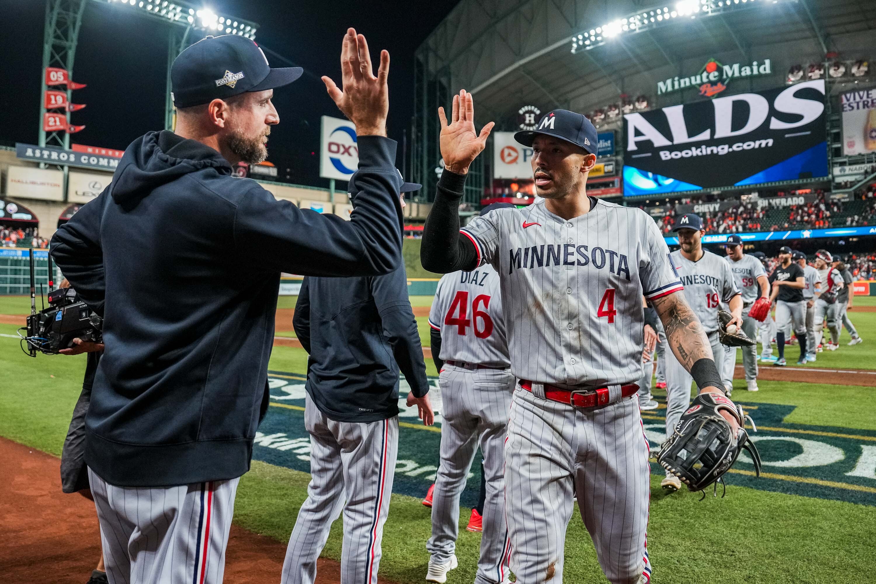 Los Twins descartan la lesión de Carlos Correa