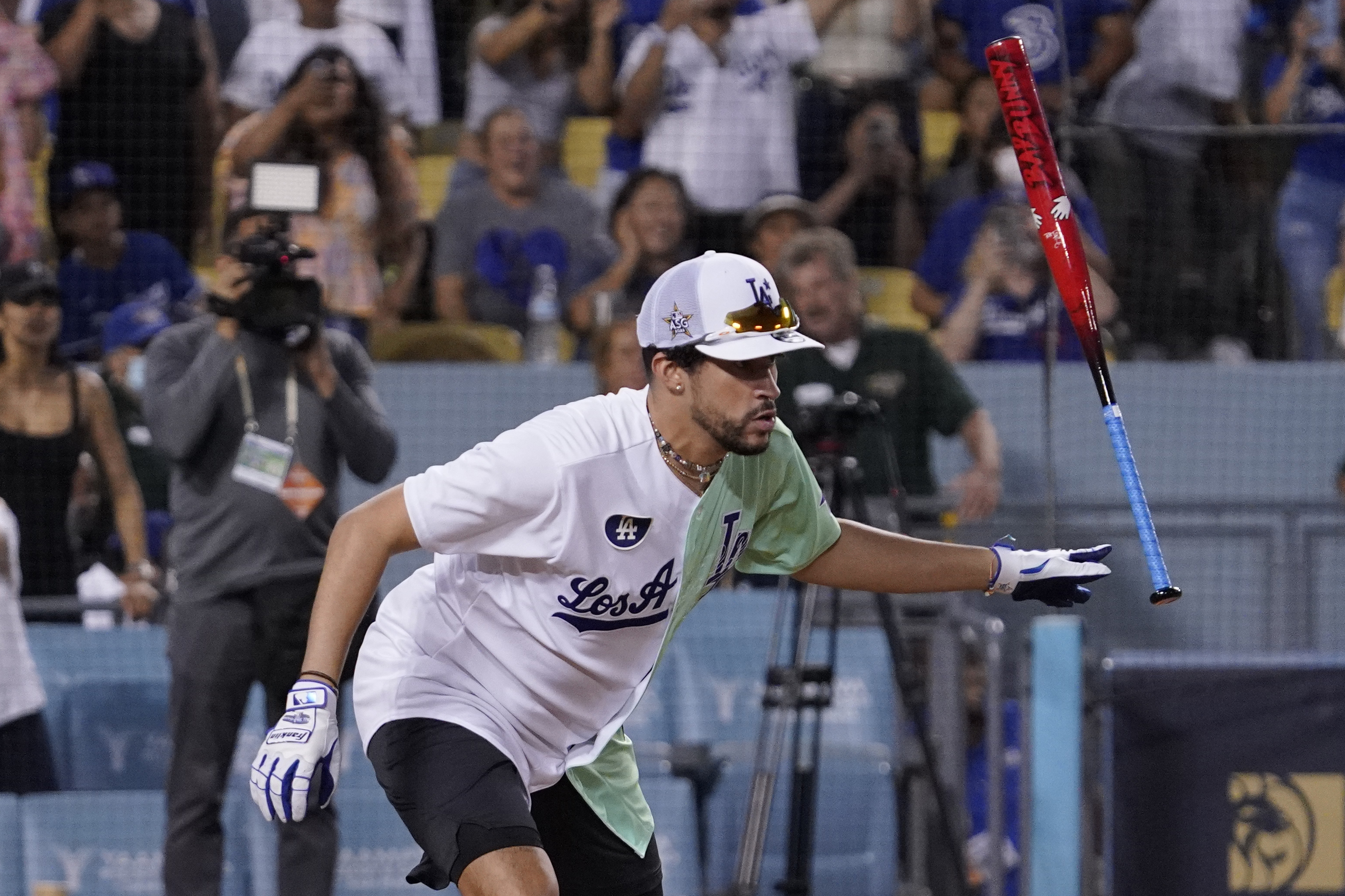 Bad Bunny en el Juego de Celebridades de la MLB Así le fue al  puertorriqueño