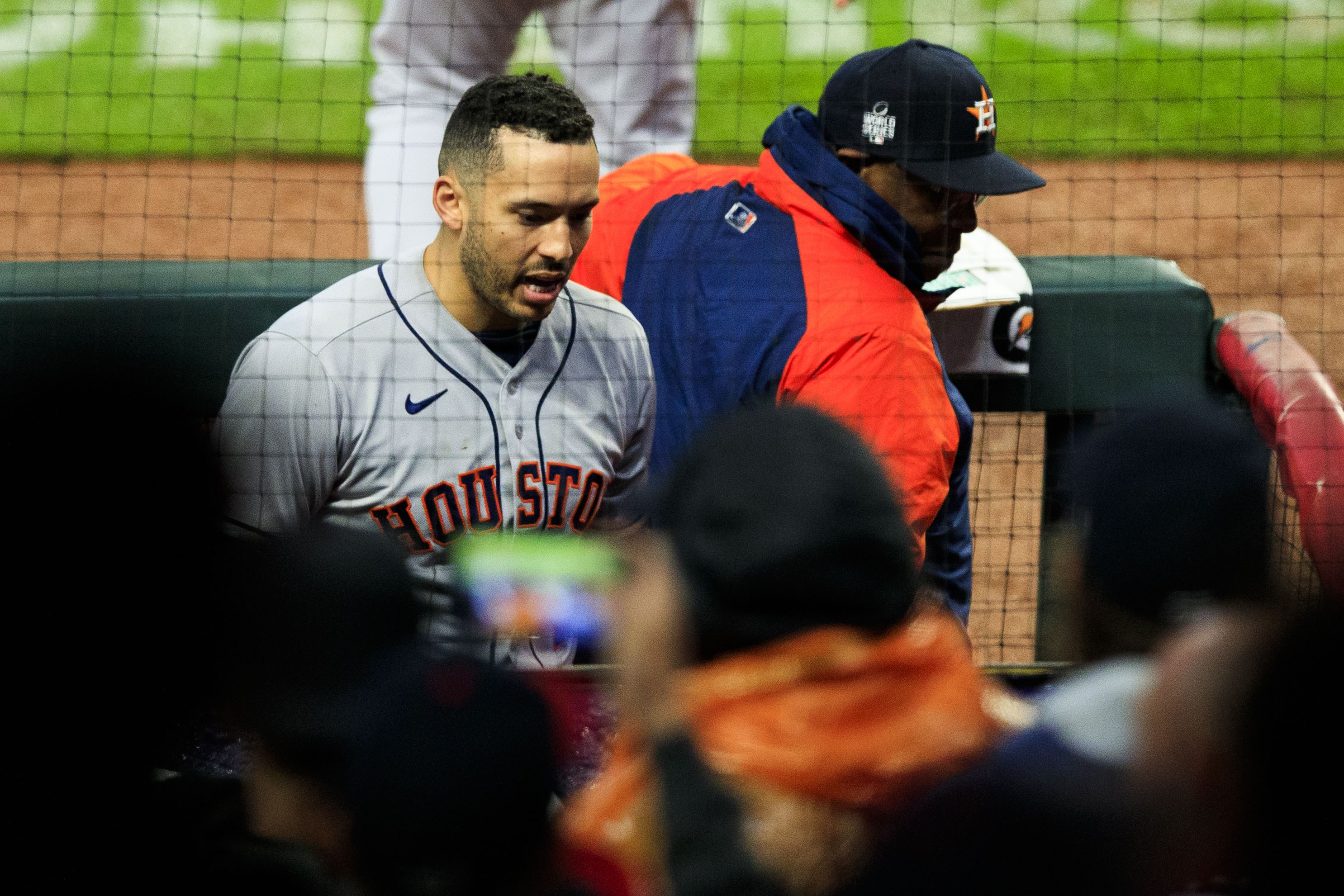 Carlos Correa felicita a Jeremy Peña por ganar el Guante de Oro: “Estoy muy  orgulloso de sus logros” - El Nuevo Día