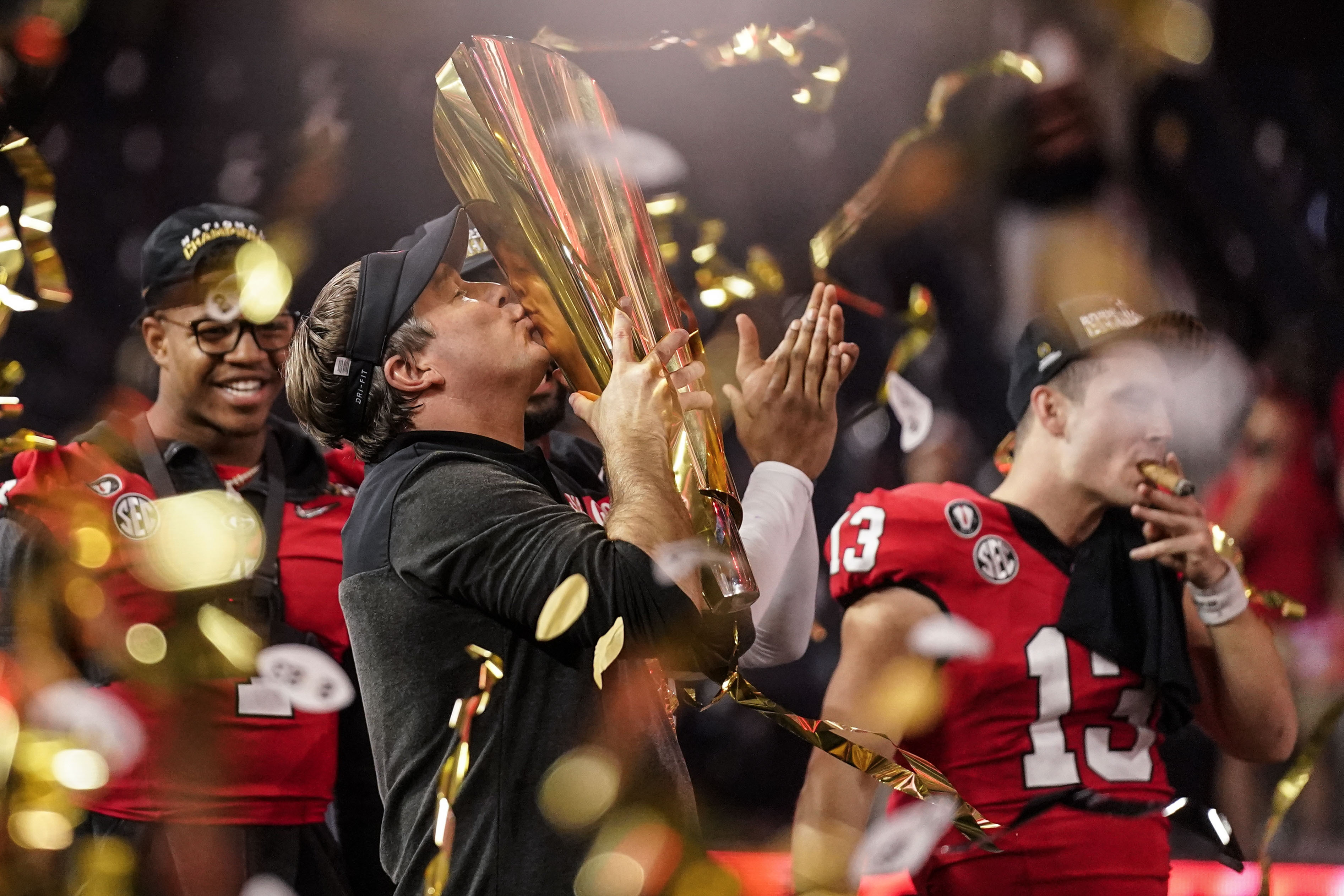 Georgia destroys TCU in CFP championship to earn repeat national title