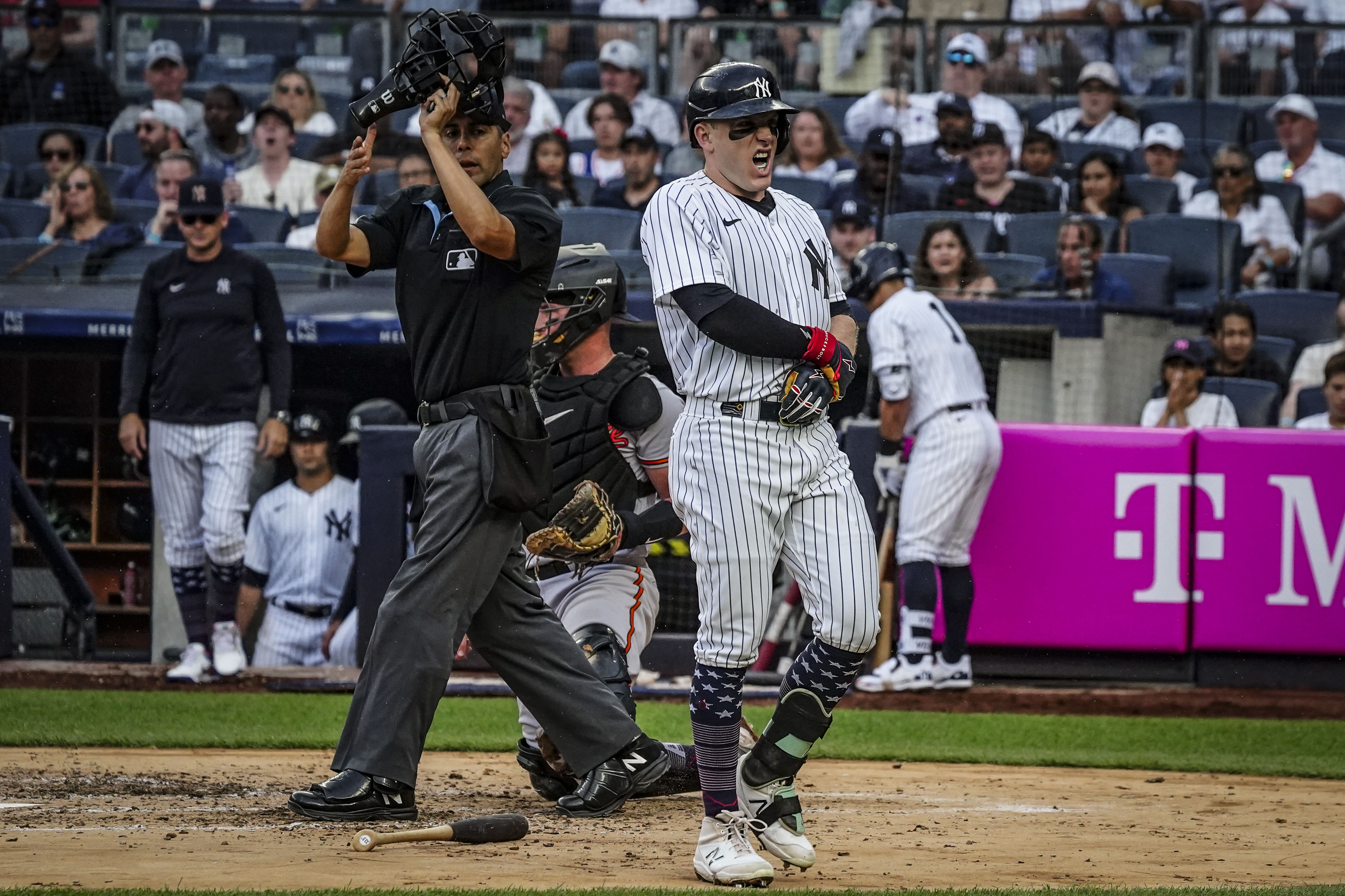 Aaron Hicks hits home run against Yankees as fans boo in Bronx