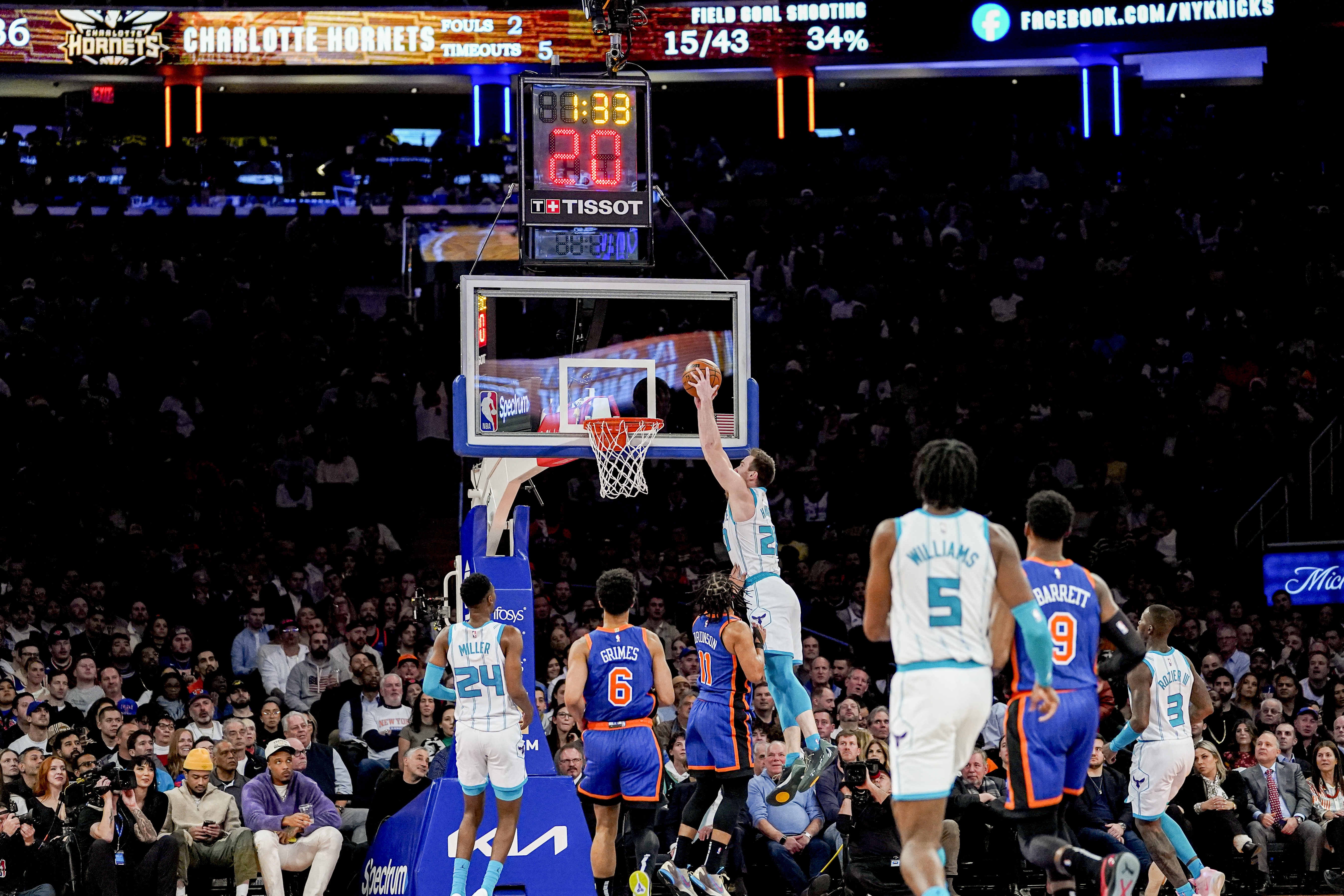 Knicks rout Hornets earn wild card spot in East to advance in the