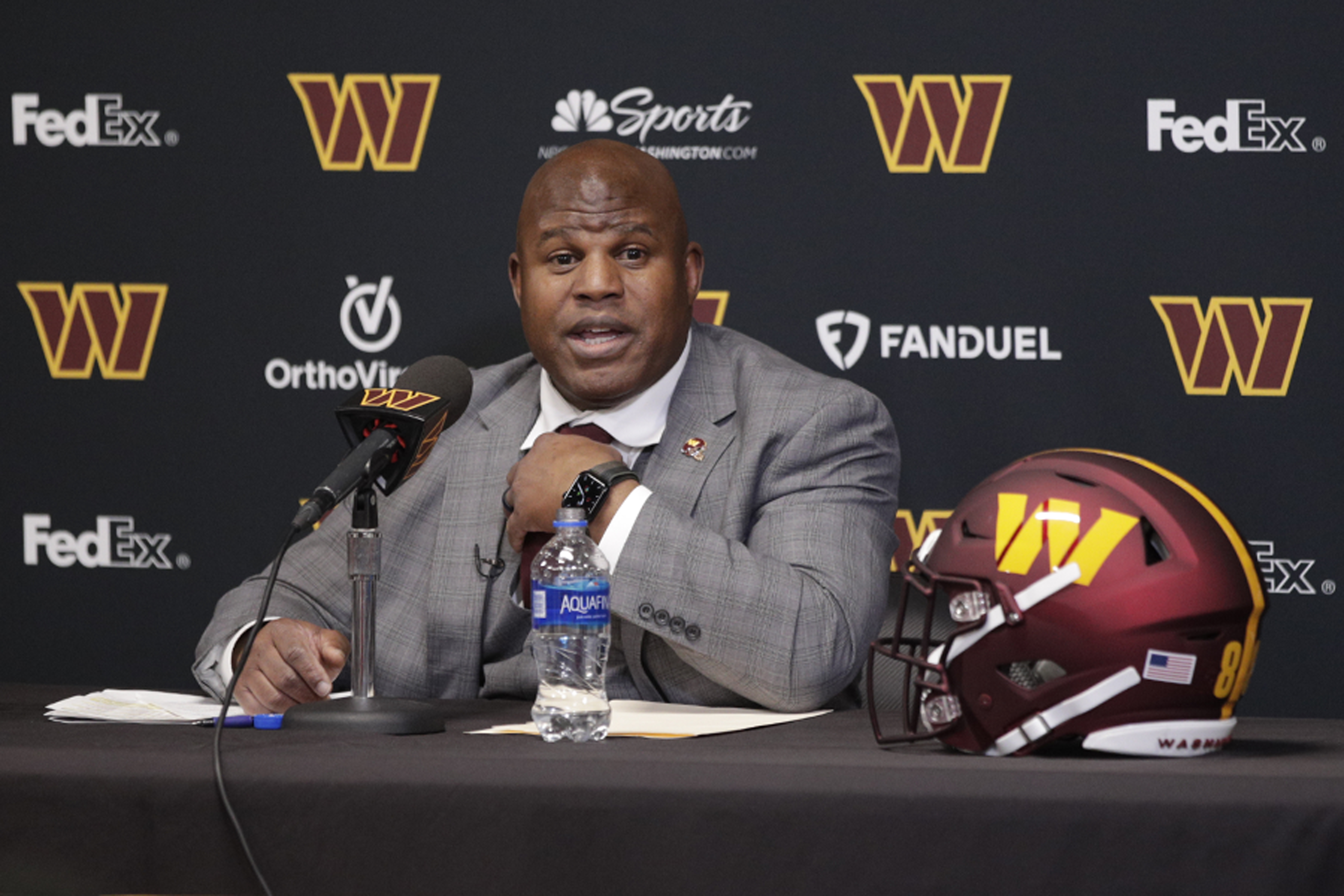 Washington Commanders to interview Eric Bieniemy for offensive coordinator