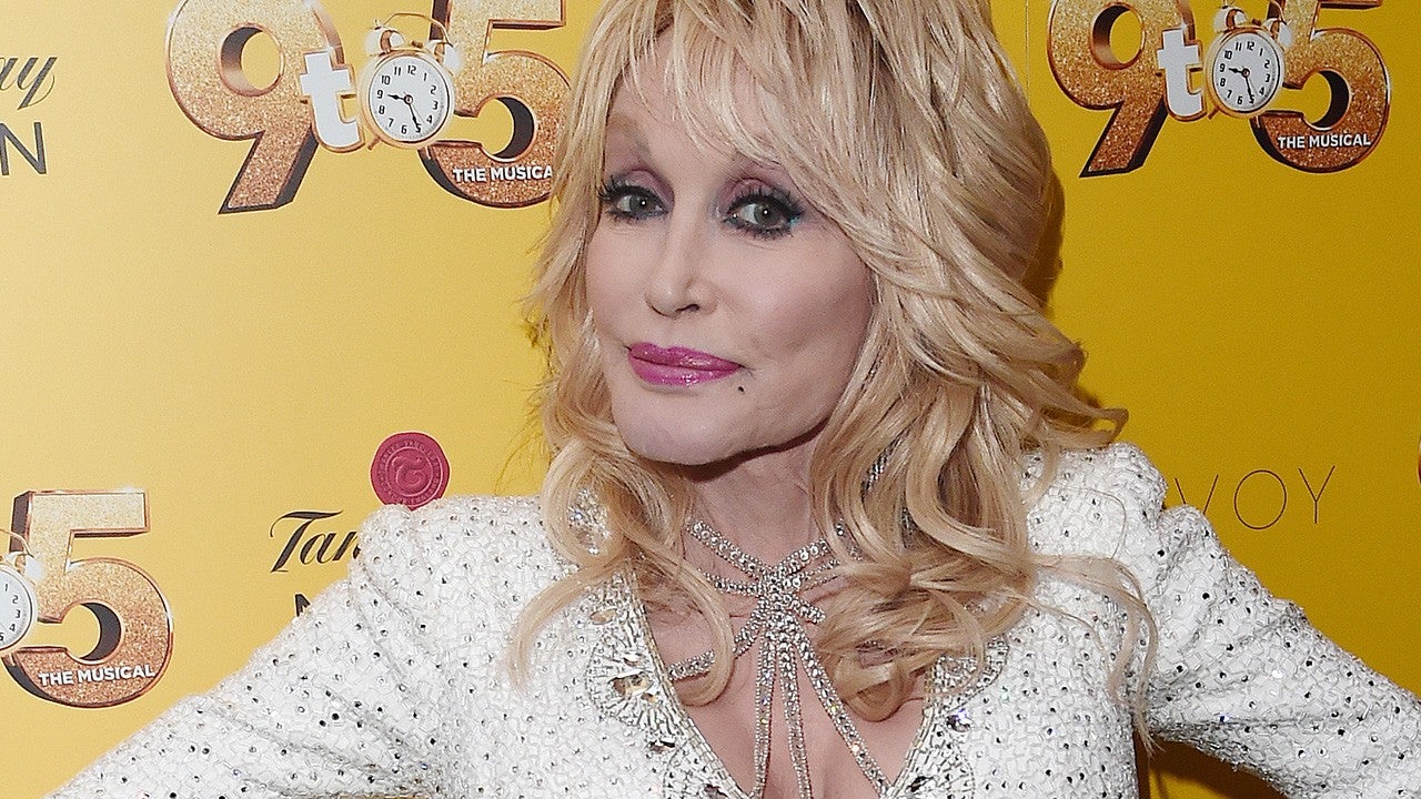 Dolly Parton Cake Kits Sell Out But There S Hope For Mega Fans This Is When Duncan Hines Line Of Southern Style Mixes Frostings Set To Launch In Stores