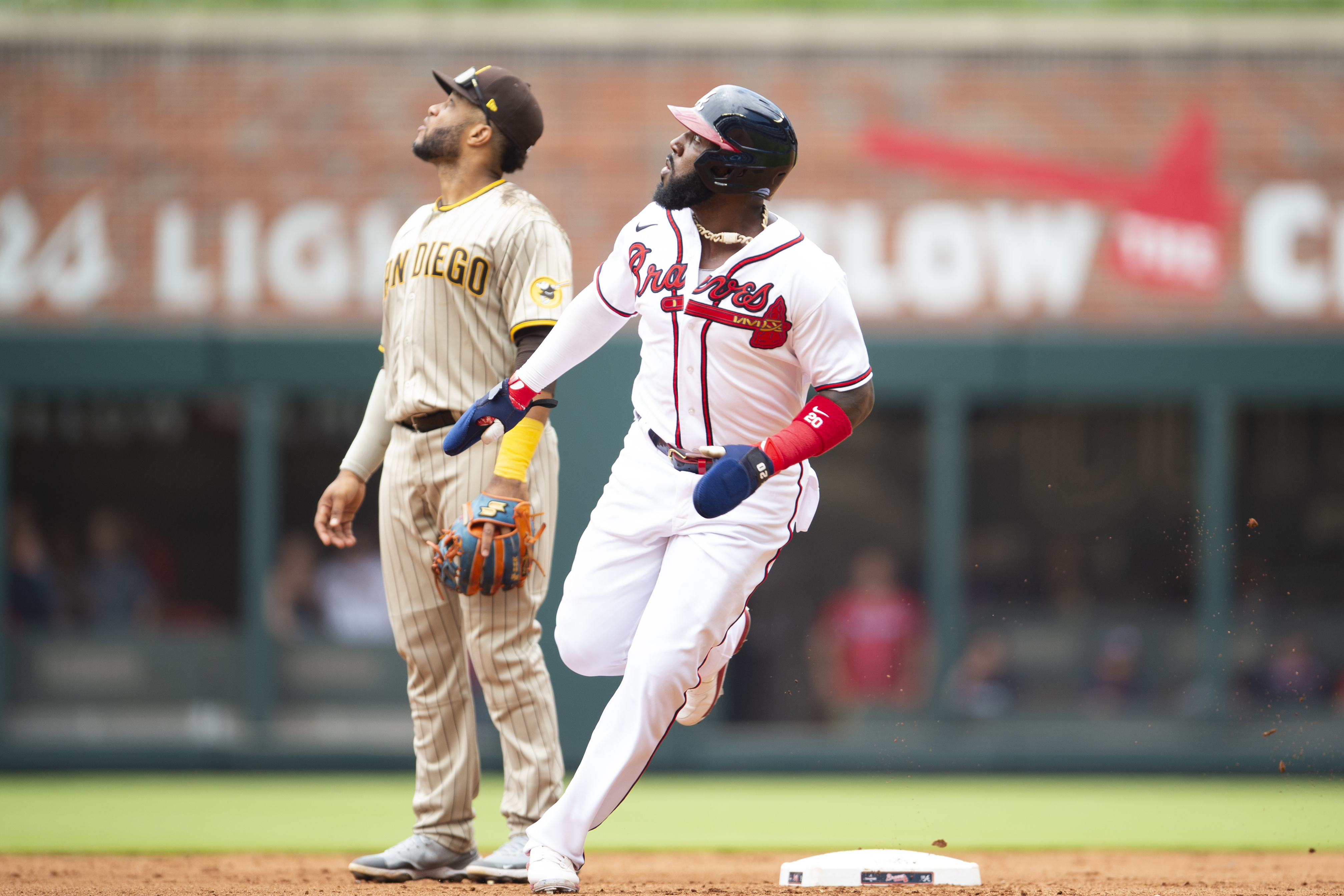 Braves News: Matt Olson on two-homer game, Kenley Jansen to IL, more -  Battery Power