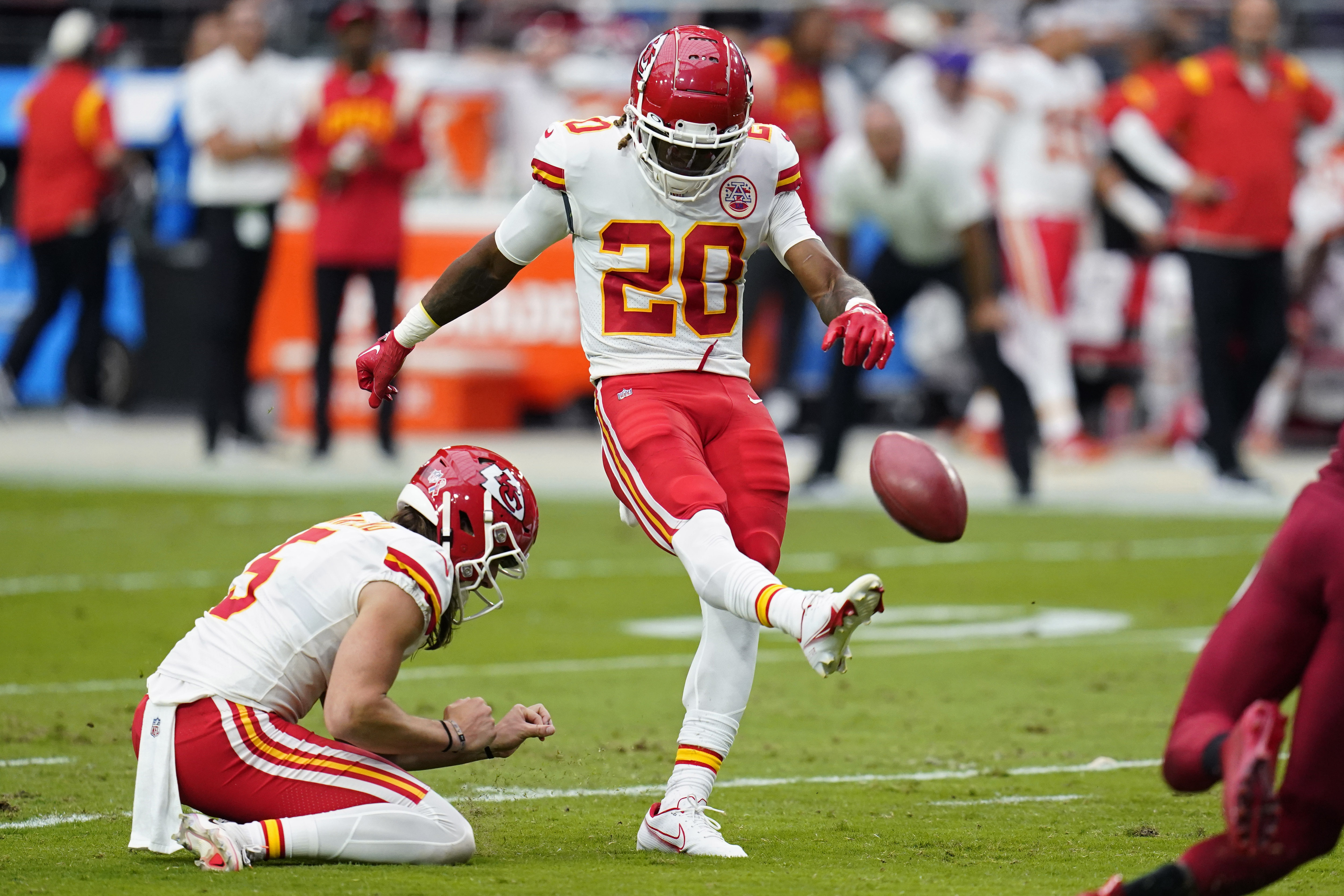 Cardinals clap back at Andy Reid's claim that Arizona's turf caused  injuries to Harrison Butker, Trent McDuffie