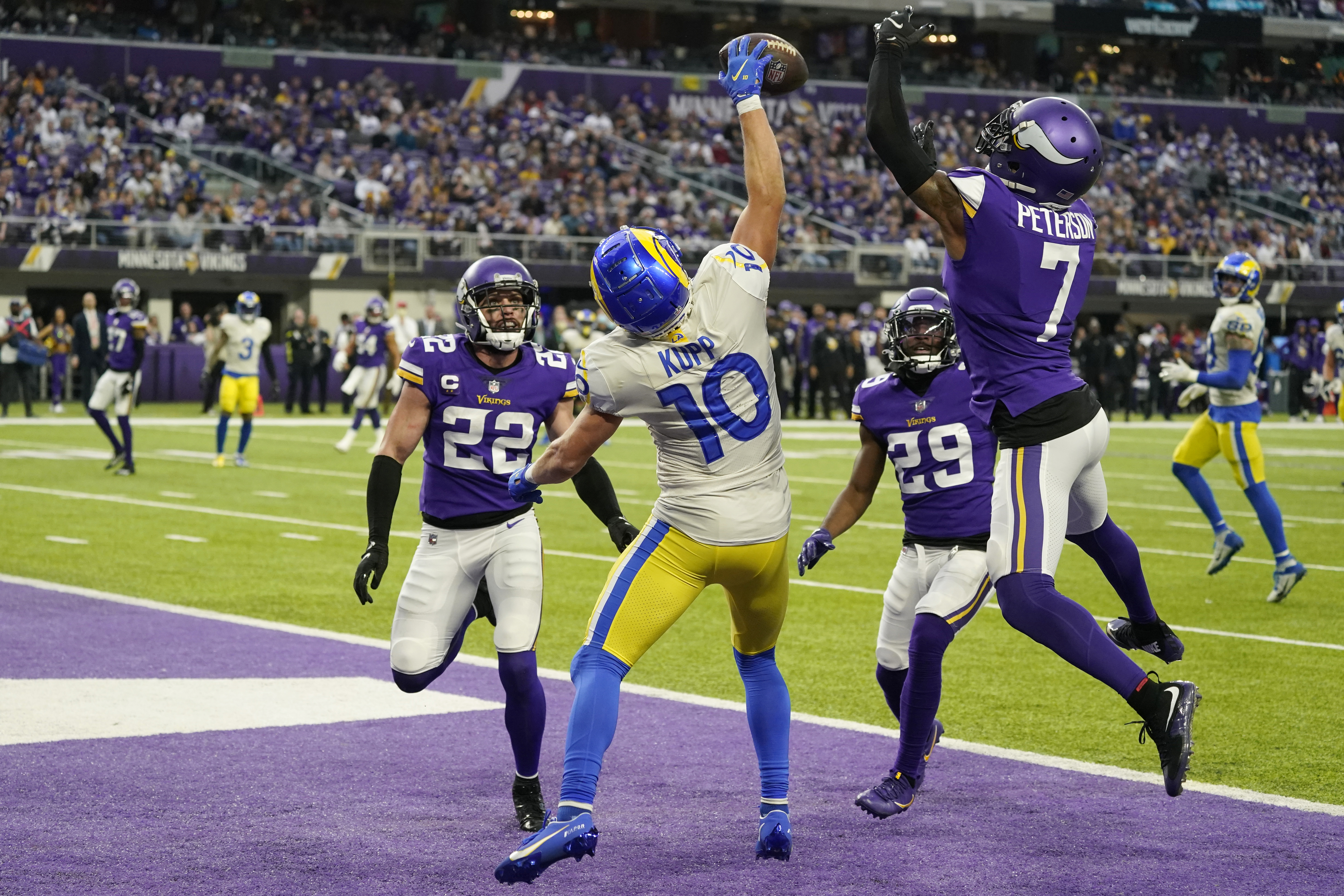 End zone picks for Vikings is Peterson's latest contribution - The