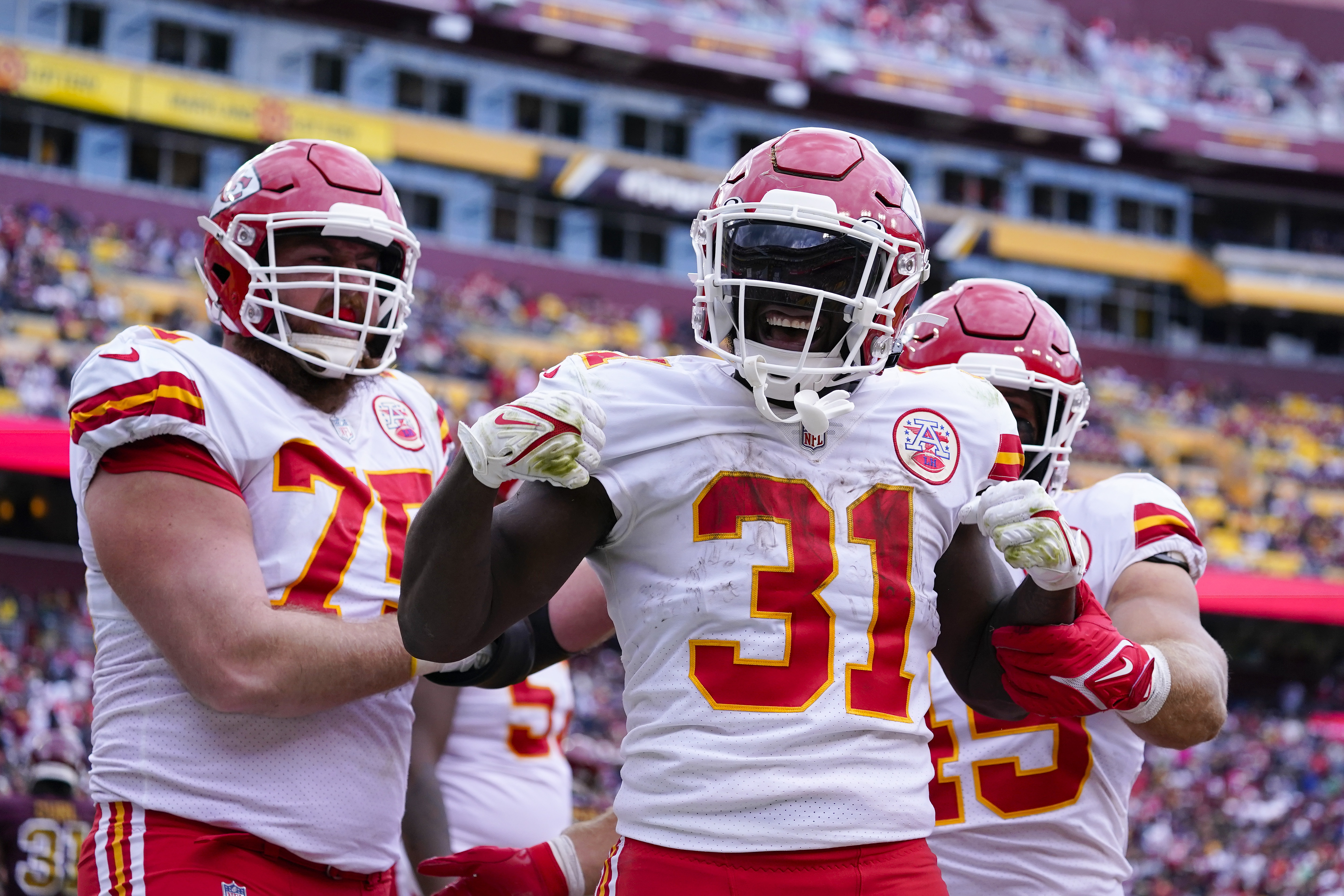 Mahomes, Chiefs bounce back to beat Washington 31-13