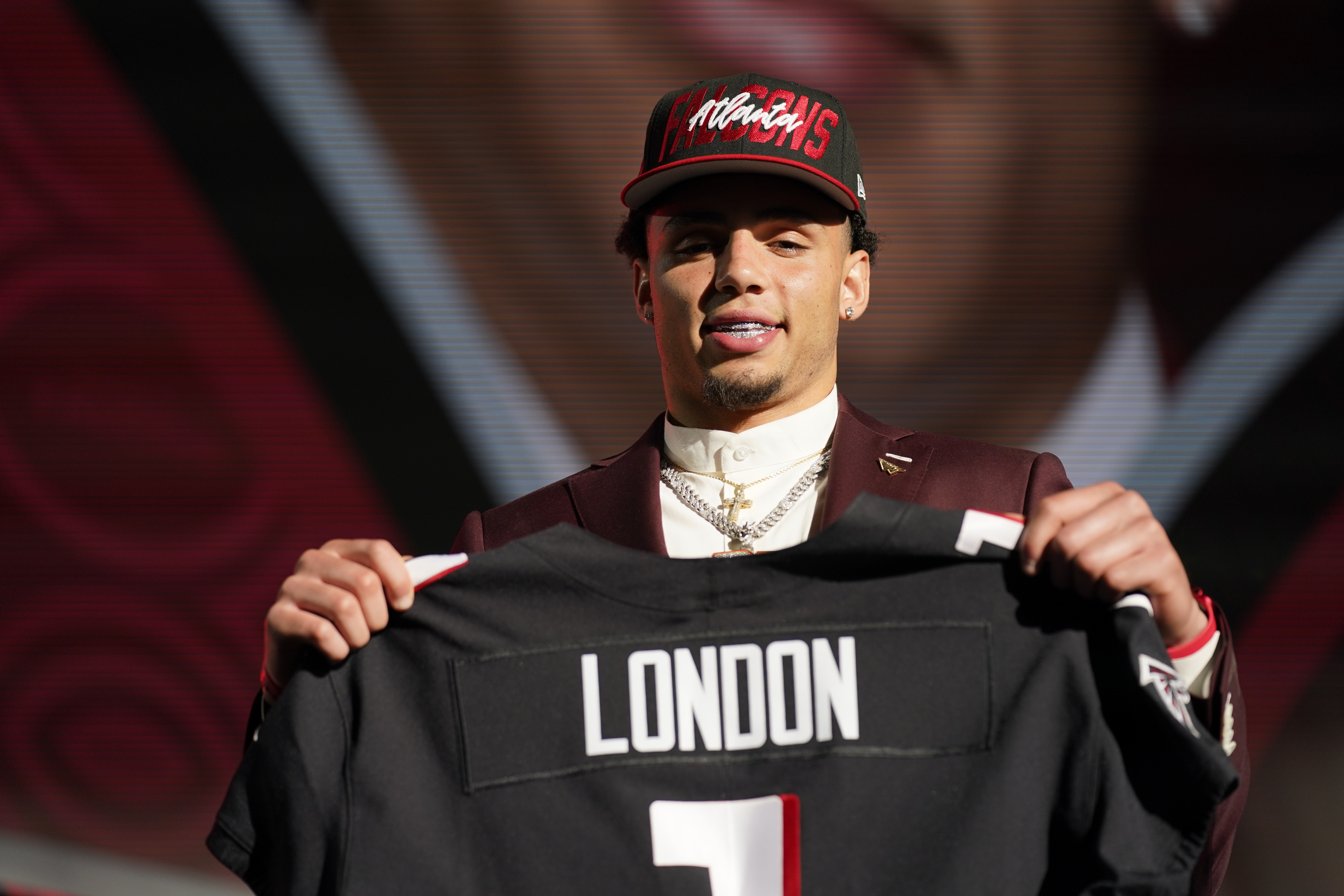 Falcons bringing back red helmets in 2022 to reach NFL uniform nirvana