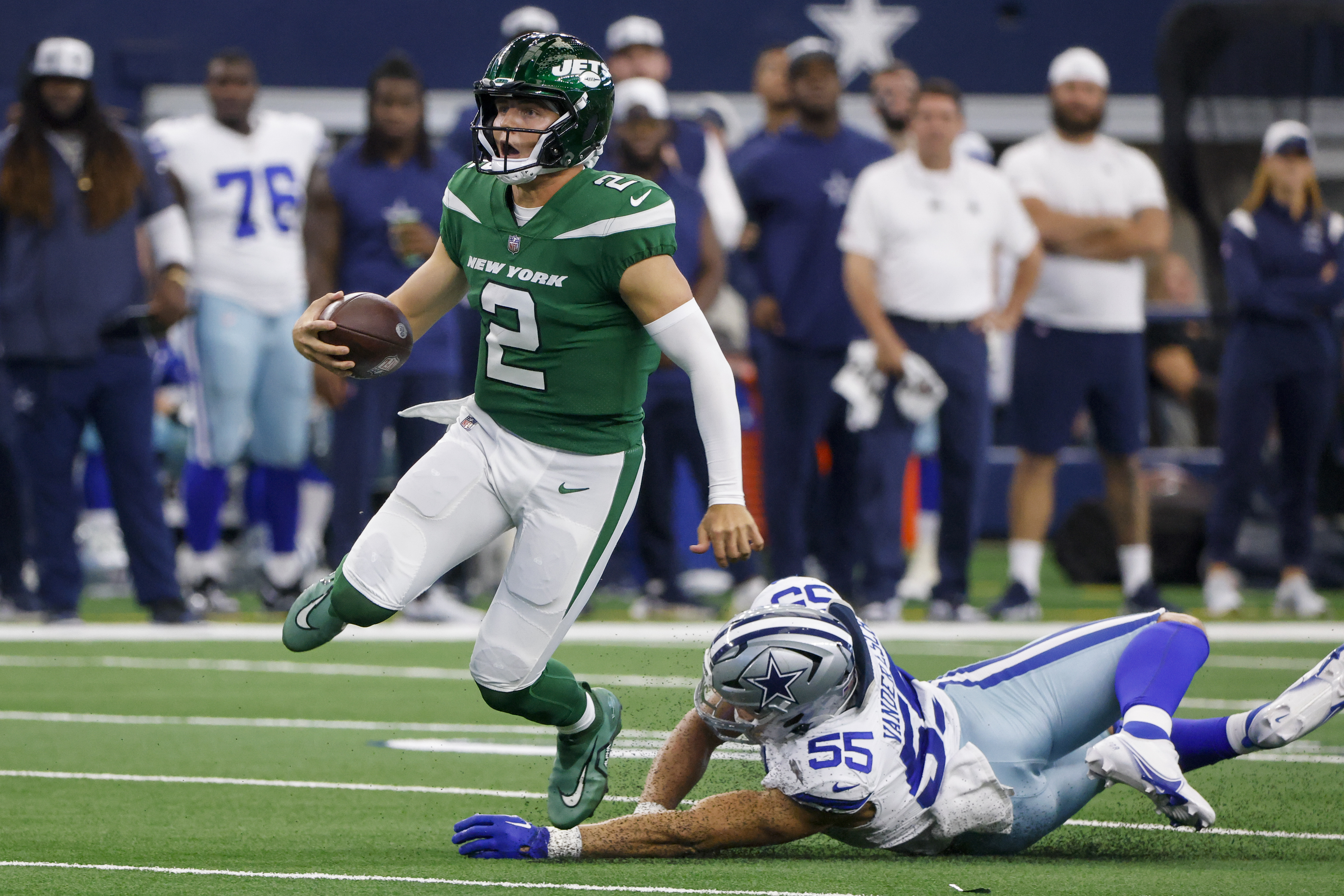 Prescott has 2 TDs, Wilson 3 picks in 1st start after Rodgers injury as  Cowboys beat Jets