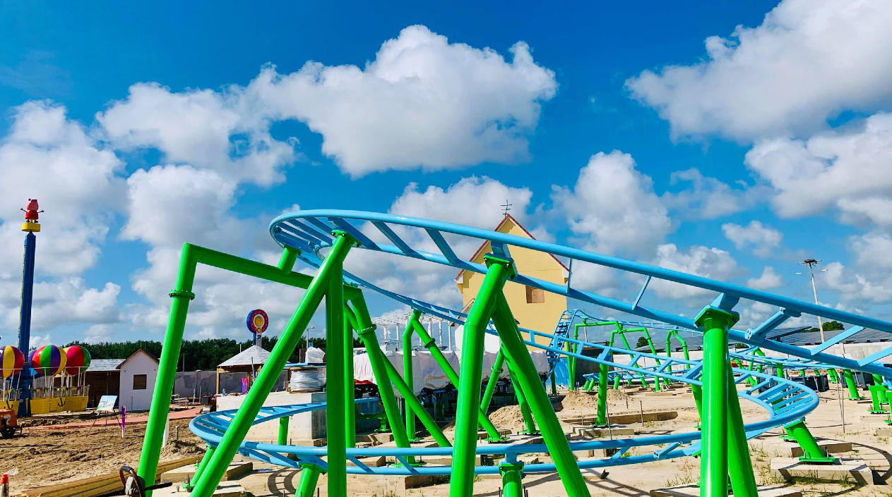 Watch first onboard from Florida's Iron Gwazi roller coaster